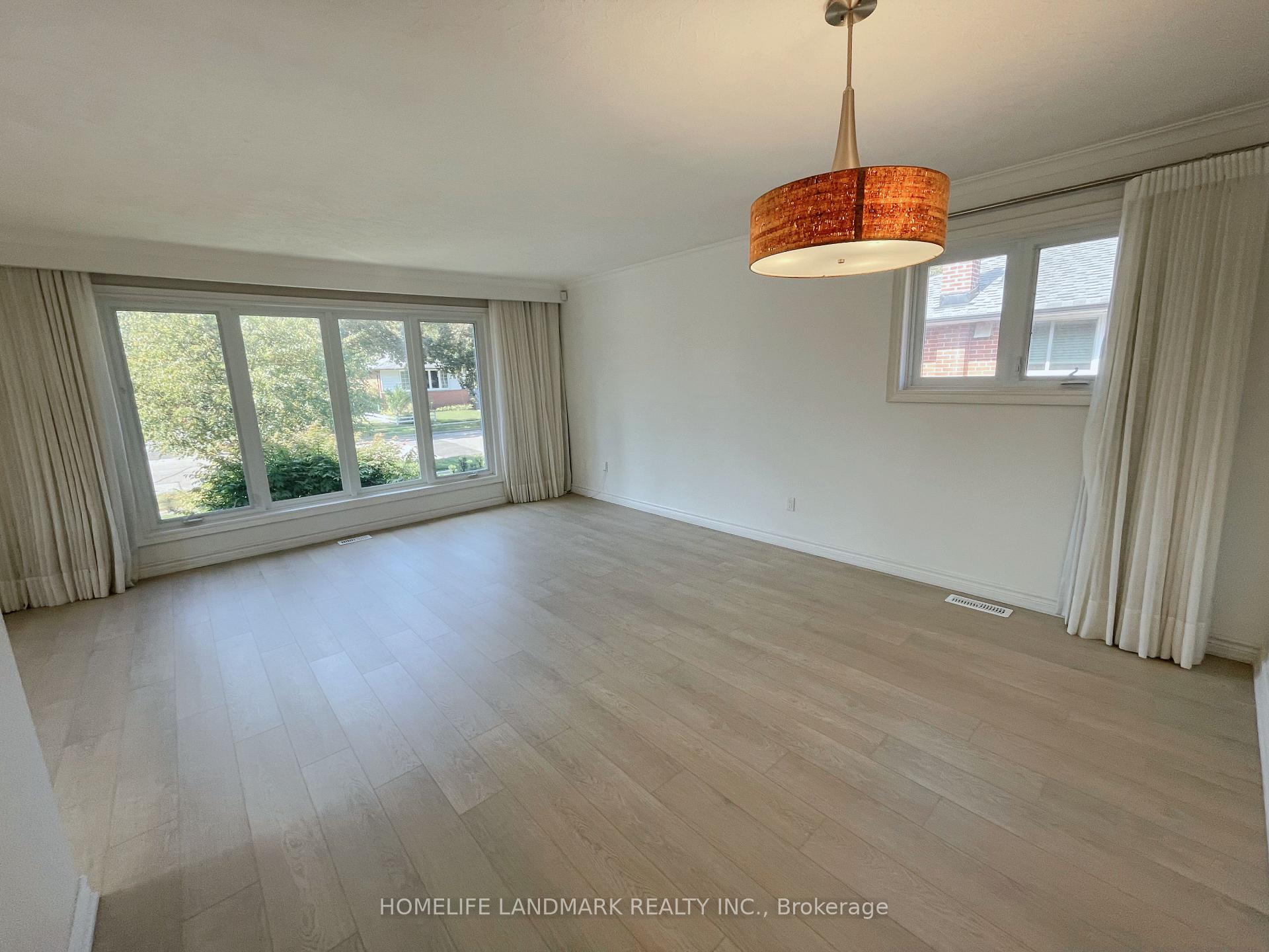 Photo 8 of 81 Celestine Drive, Etobicoke, Willowridge-Martingrove-Richview — HOMEH