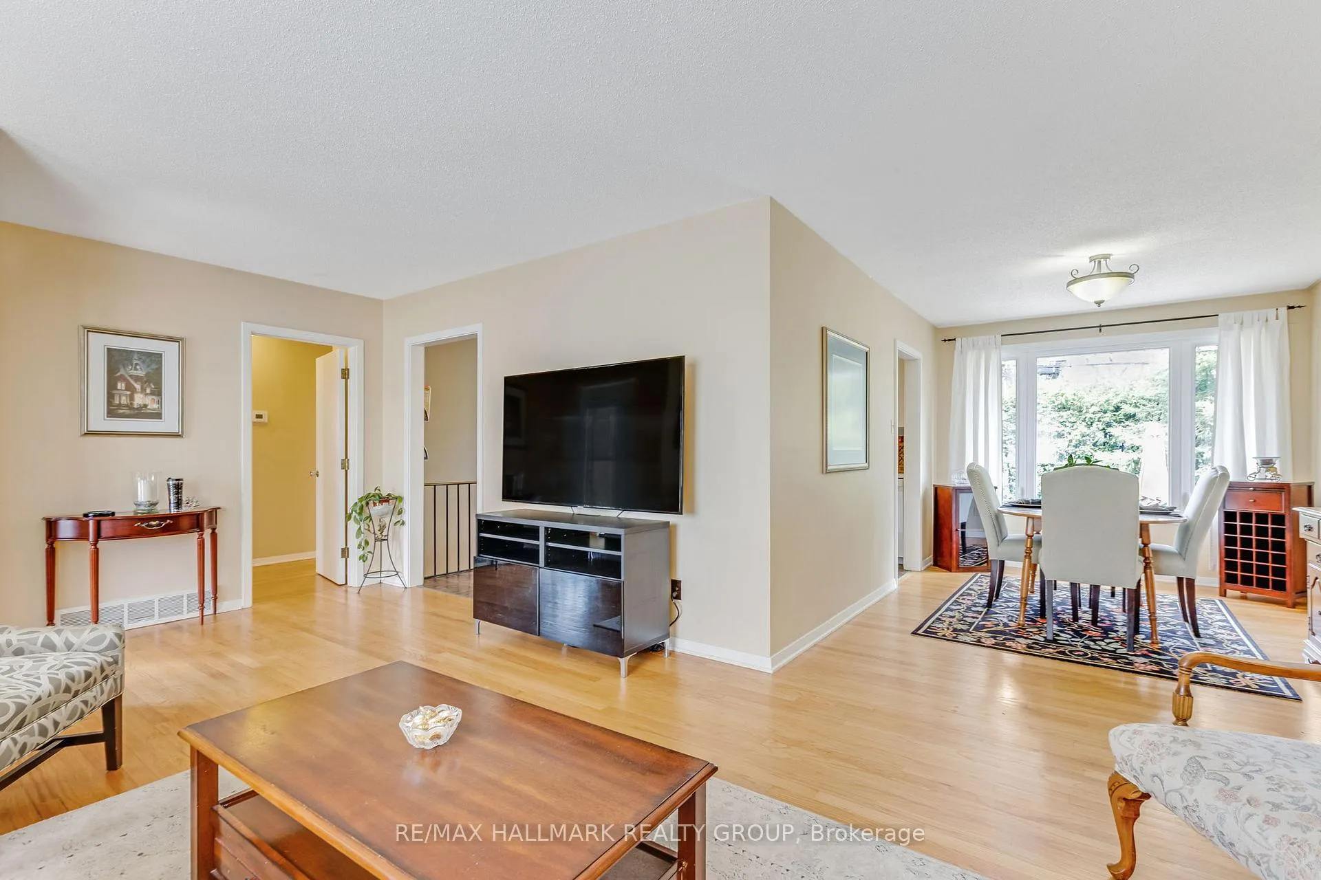 Photo 112 of 1055 Wiseman Crescent, Ottawa, Riverside Park — HOMEH