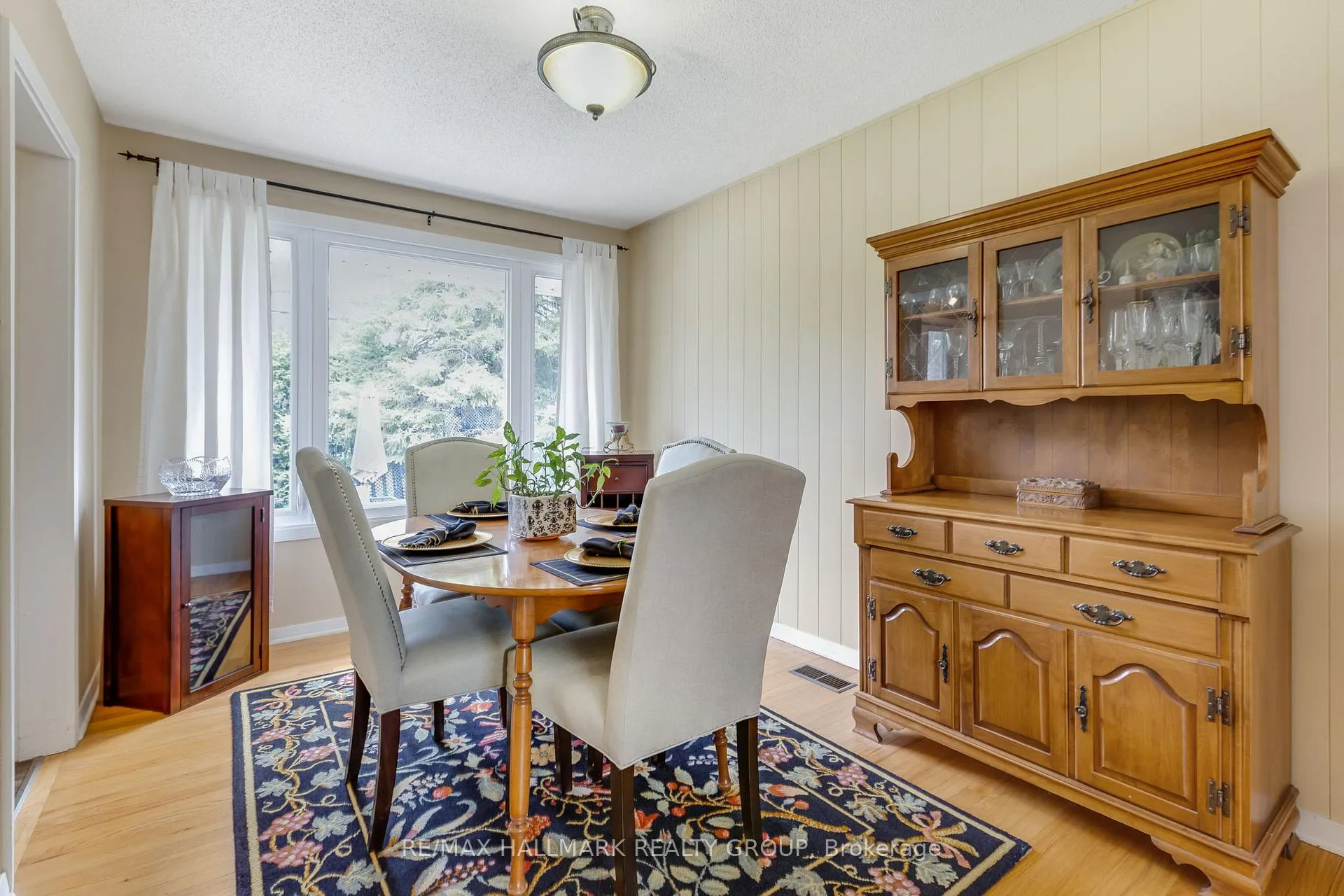 Photo 162 of 1055 Wiseman Crescent, Ottawa, Riverside Park — HOMEH