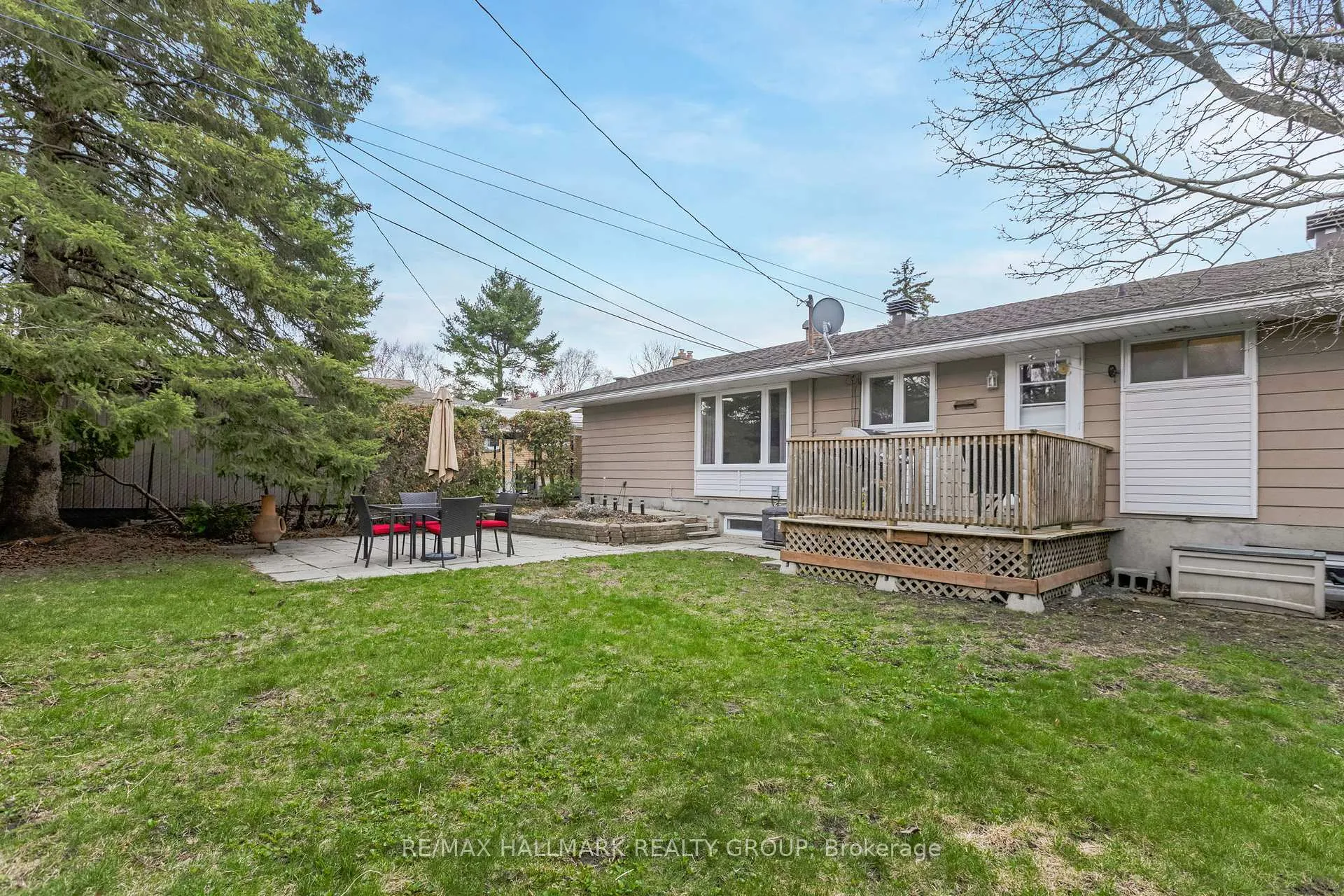 Photo 609 of 1055 Wiseman Crescent, Ottawa, Riverside Park — HOMEH