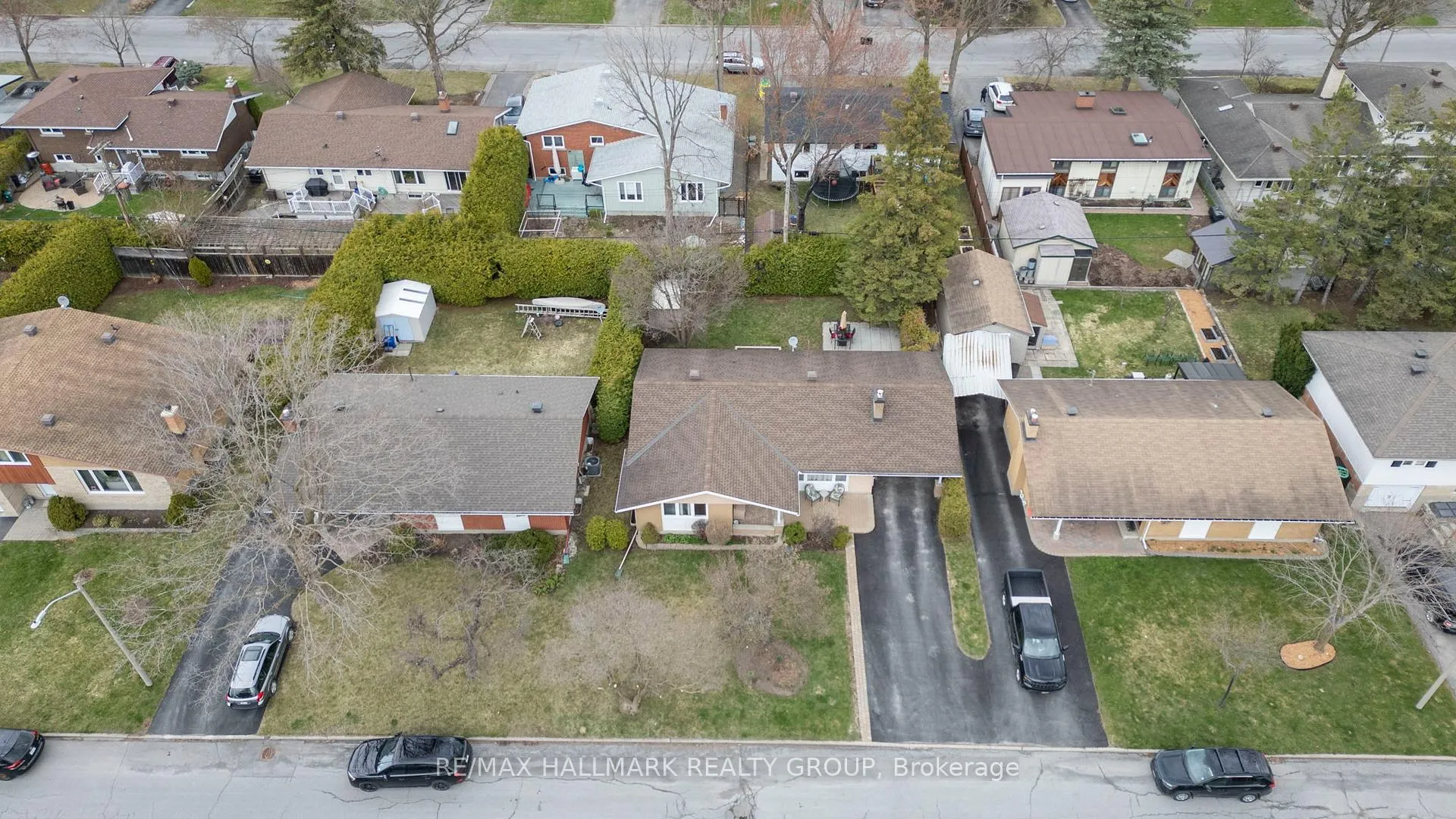 Photo 631 of 1055 Wiseman Crescent, Ottawa, Riverside Park — HOMEH