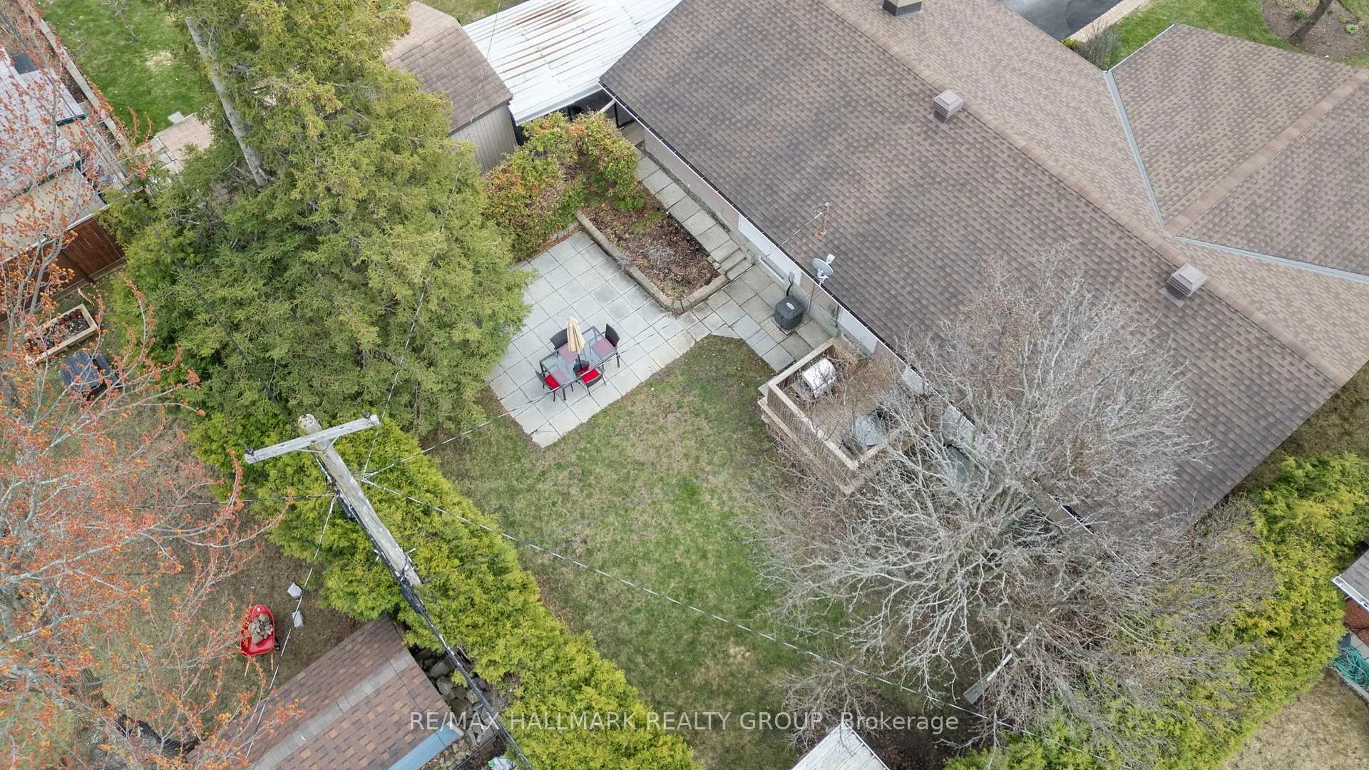 Photo 648 of 1055 Wiseman Crescent, Ottawa, Riverside Park — HOMEH