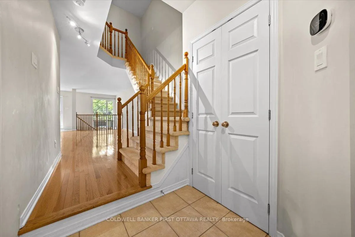 Photo 109 of 18 Maxton Private, Ottawa, Beacon Hill South — HOMEH
