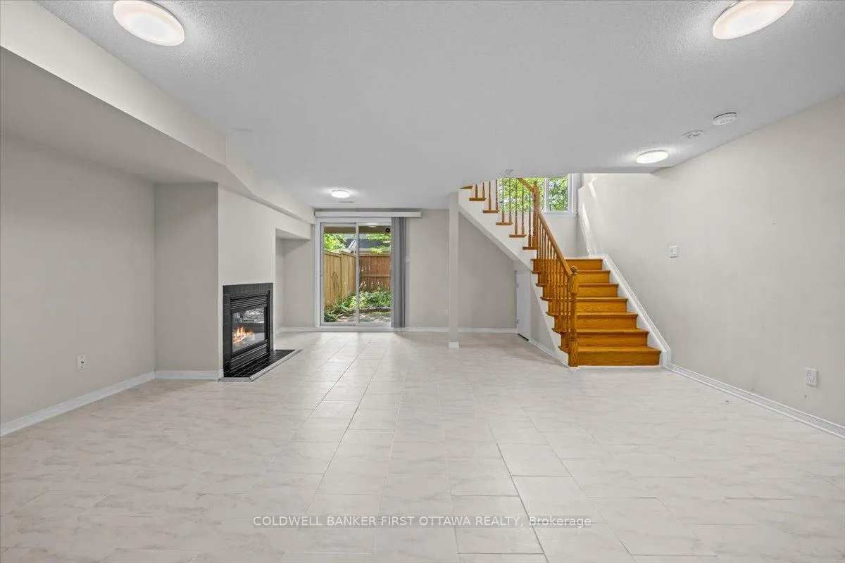 Photo 290 of 18 Maxton Private, Ottawa, Beacon Hill South — HOMEH