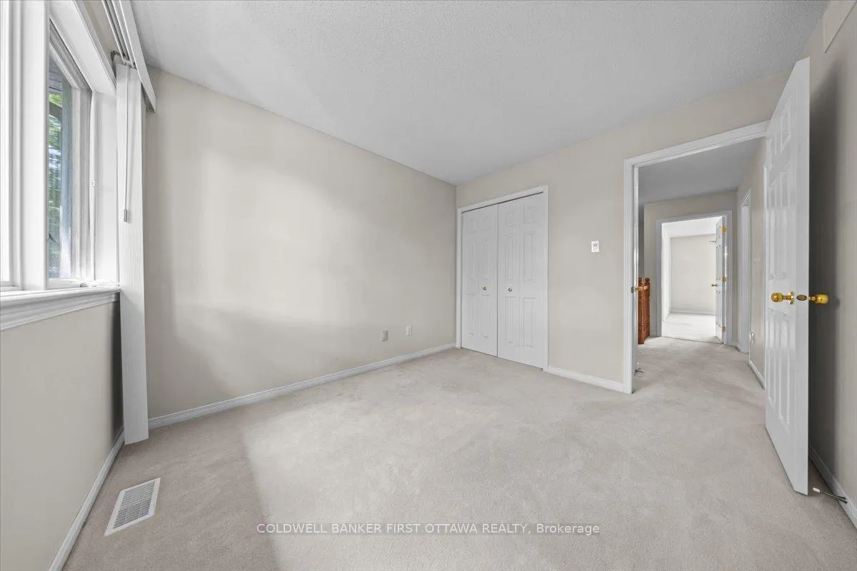 Photo 550 of 18 Maxton Private, Ottawa, Beacon Hill South — HOMEH