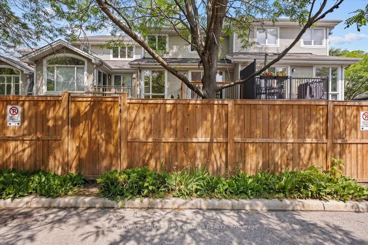 Photo 588 of 18 Maxton Private, Ottawa, Beacon Hill South — HOMEH