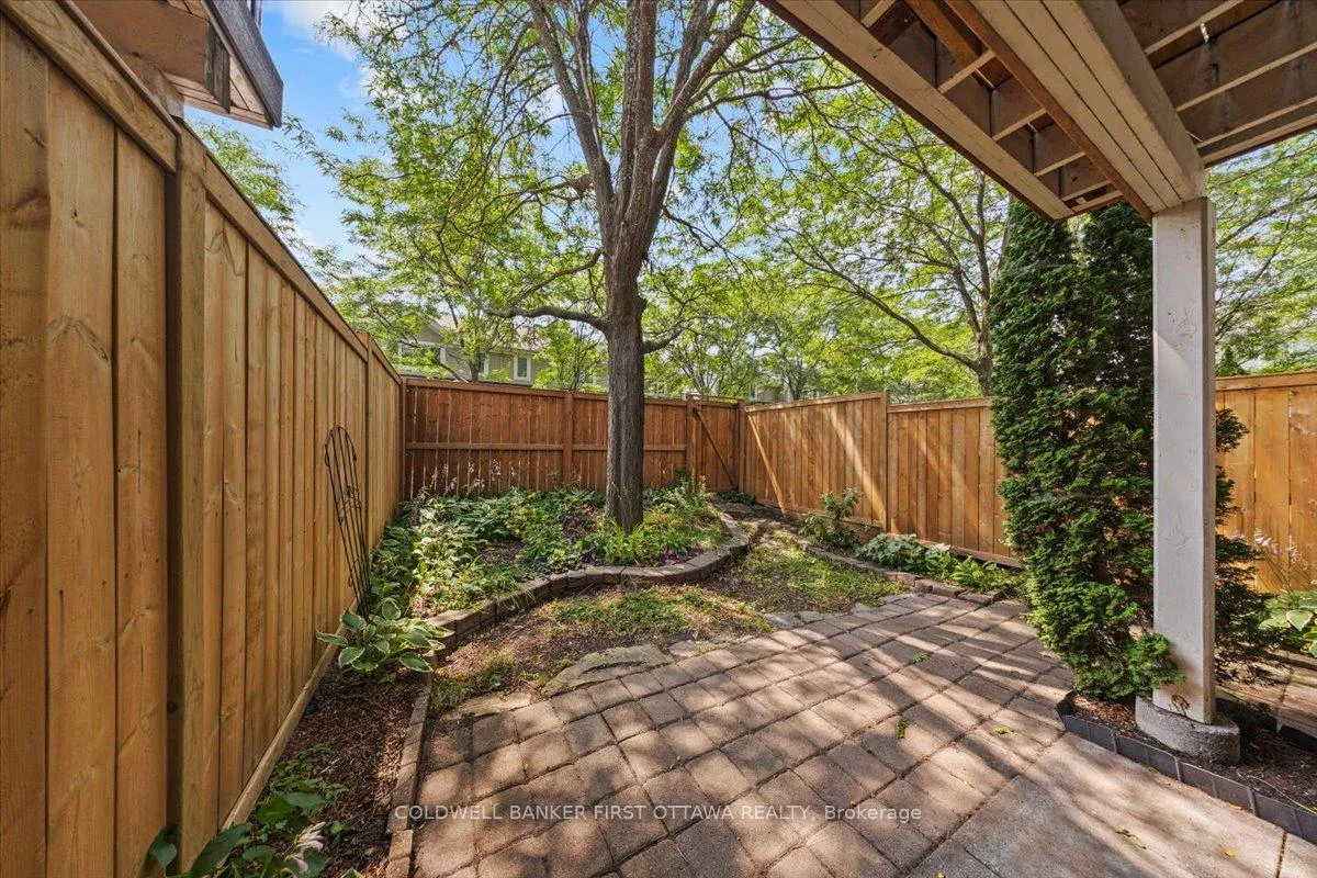 Photo 627 of 18 Maxton Private, Ottawa, Beacon Hill South — HOMEH