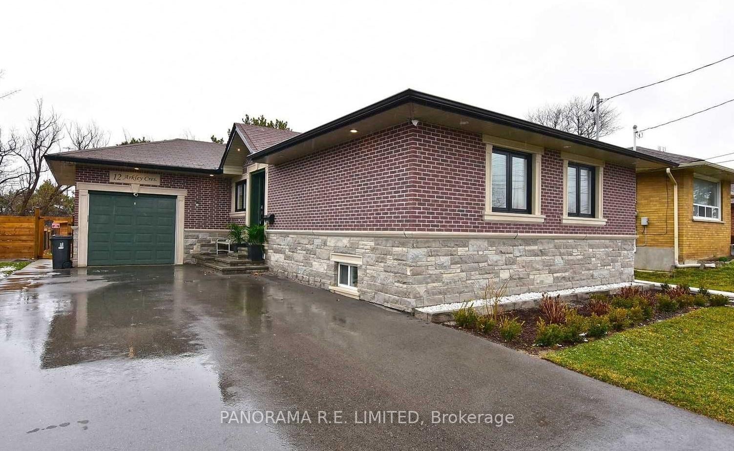 Photo 8 of Unit 1, 12 Arkley Crescent, Etobicoke, Willowridge-Martingrove-Richview — HOMEH