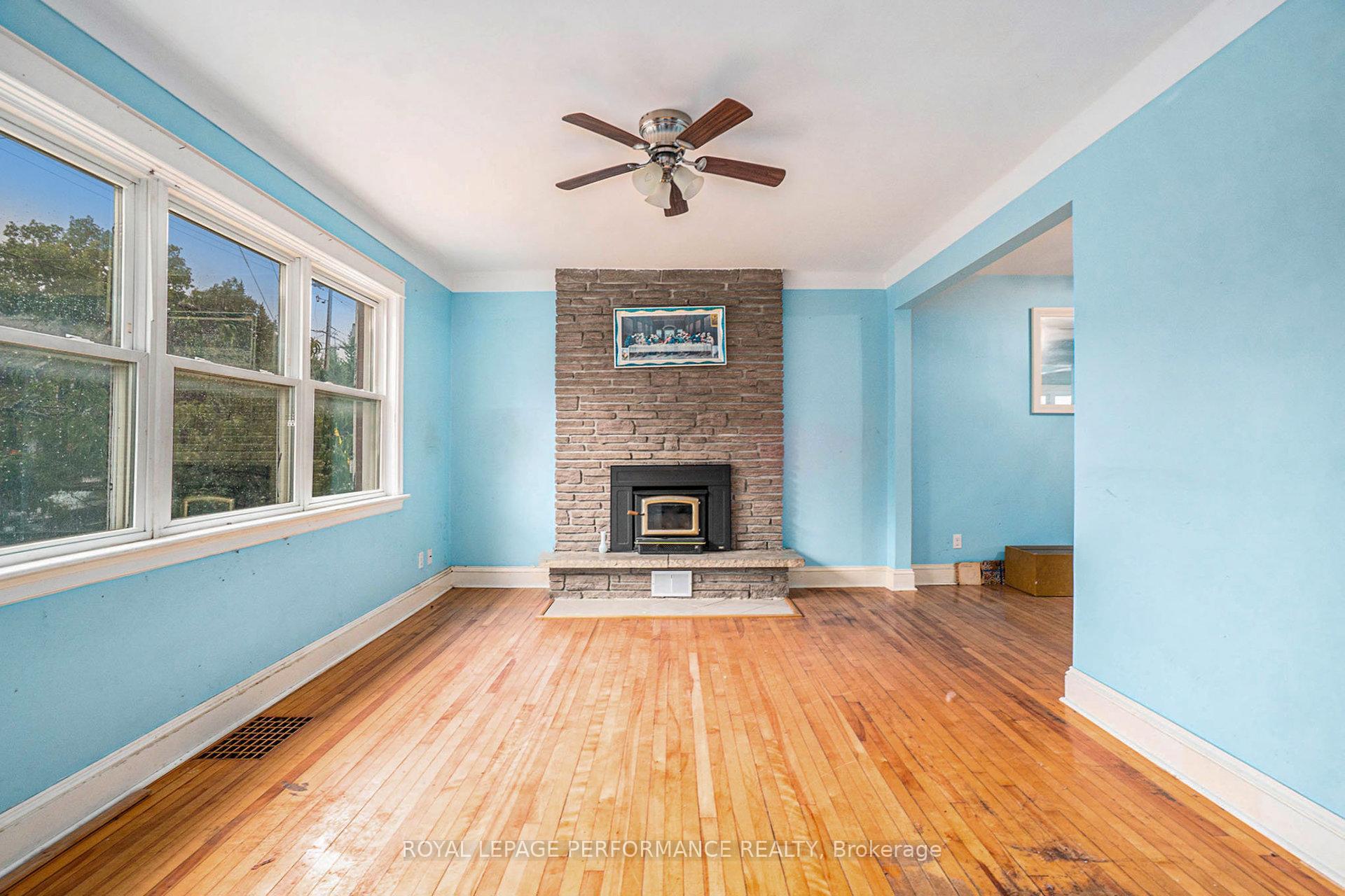 Photo 2 of 223 Carleton Avenue, Ottawa, Ottawa West/Tunneys Pasture — HOMEH