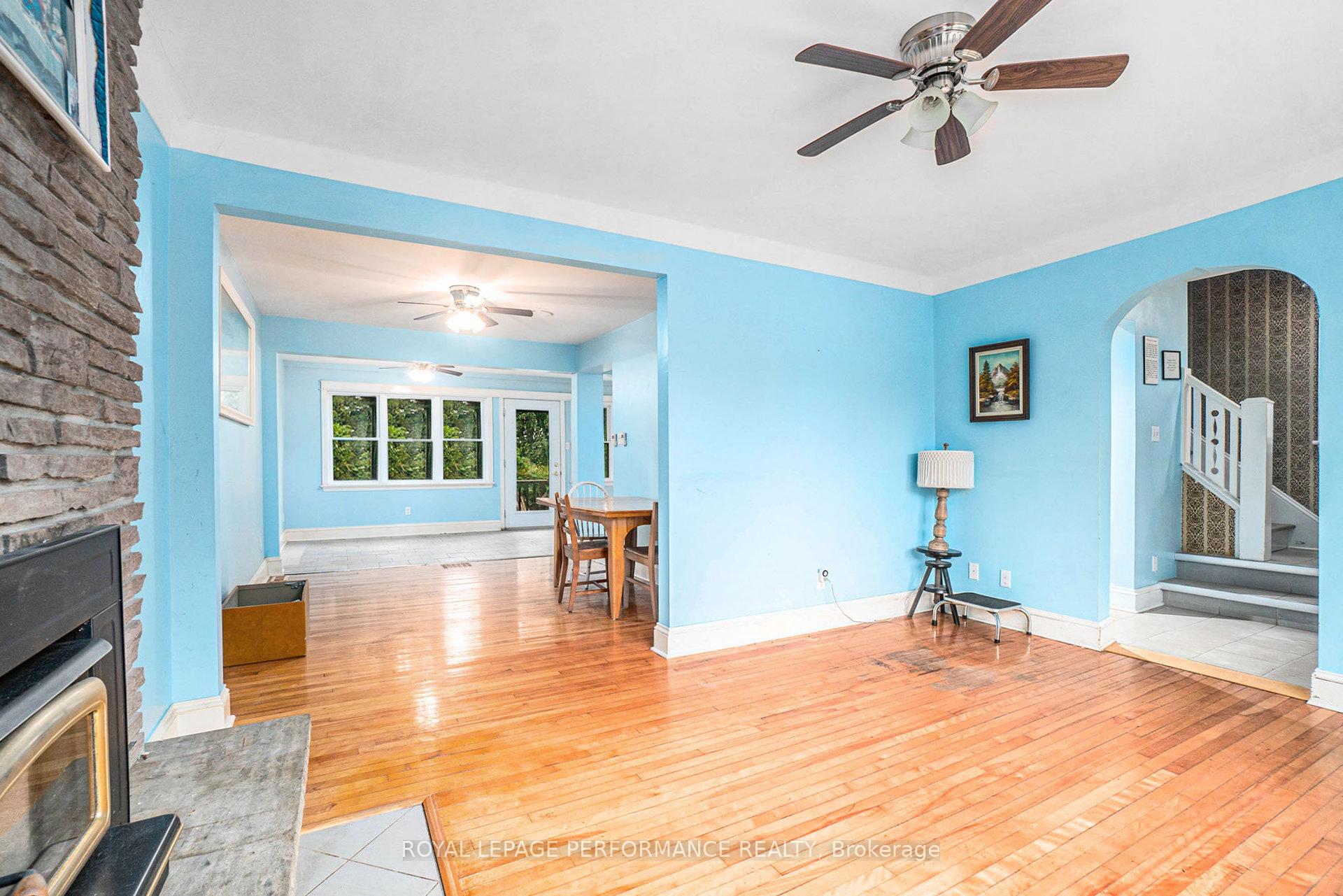 Photo 3 of 223 Carleton Avenue, Ottawa, Ottawa West/Tunneys Pasture — HOMEH