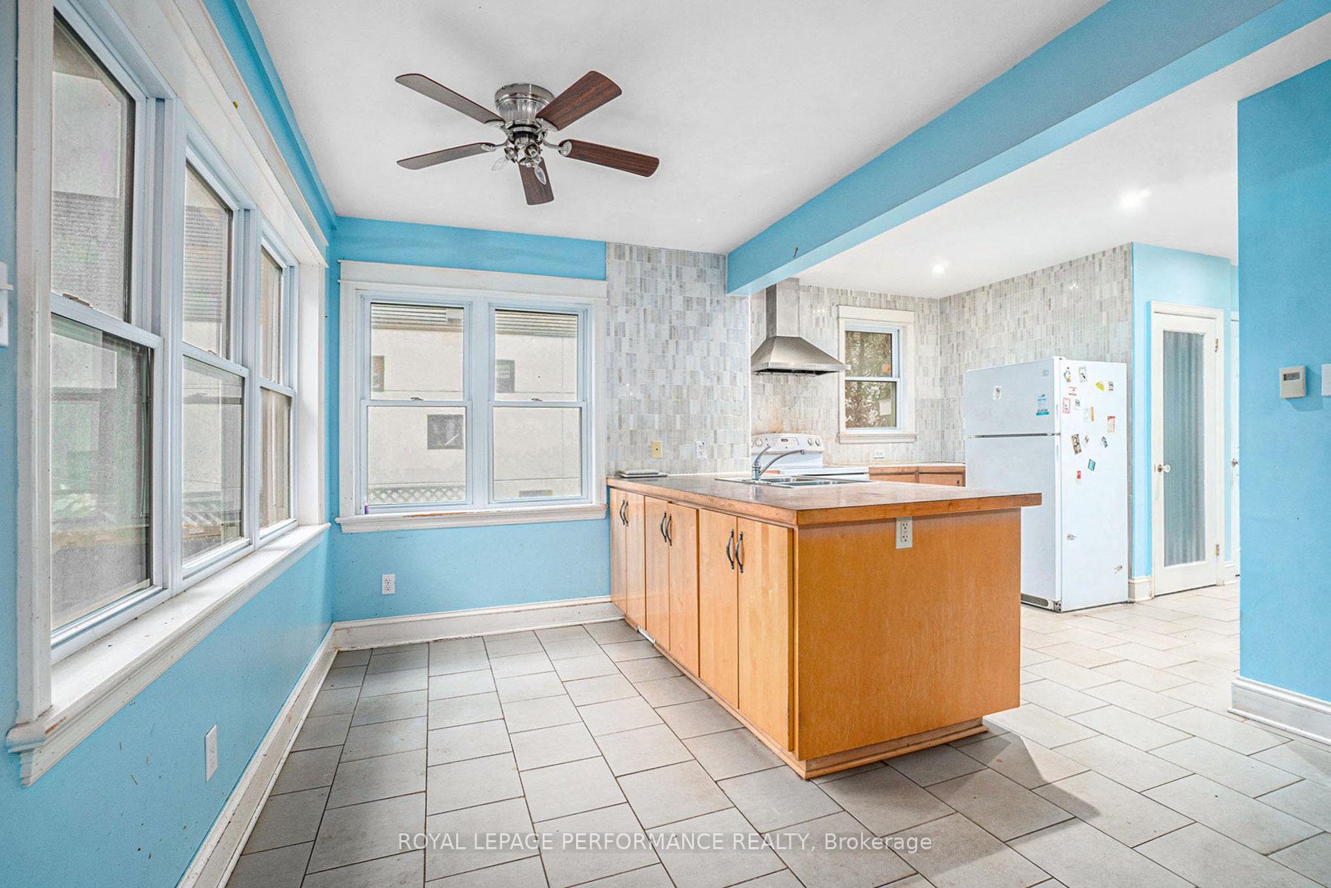 Photo 12 of 223 Carleton Avenue, Ottawa, Ottawa West/Tunneys Pasture — HOMEH