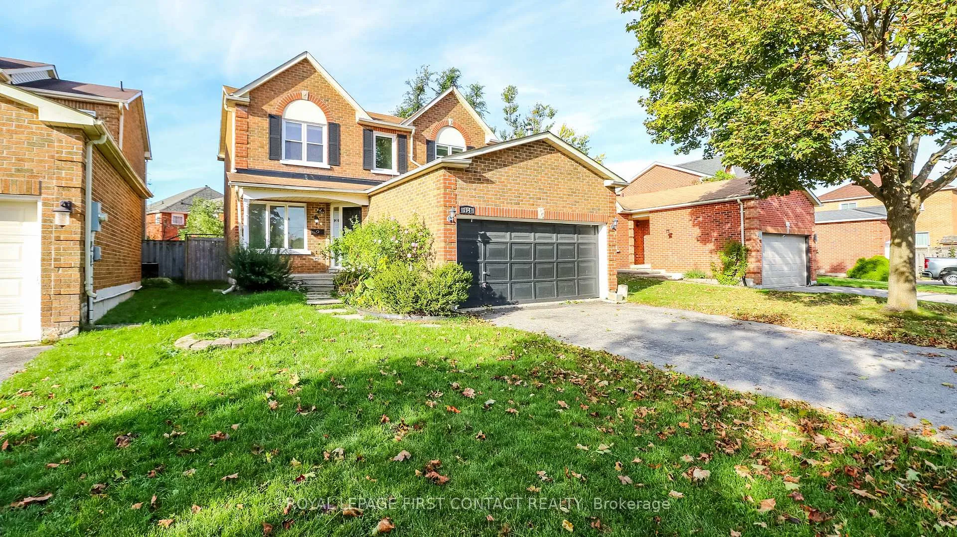 Photo 1 of 194 Kozlov Street, Barrie, West Bayfield — HOMEH