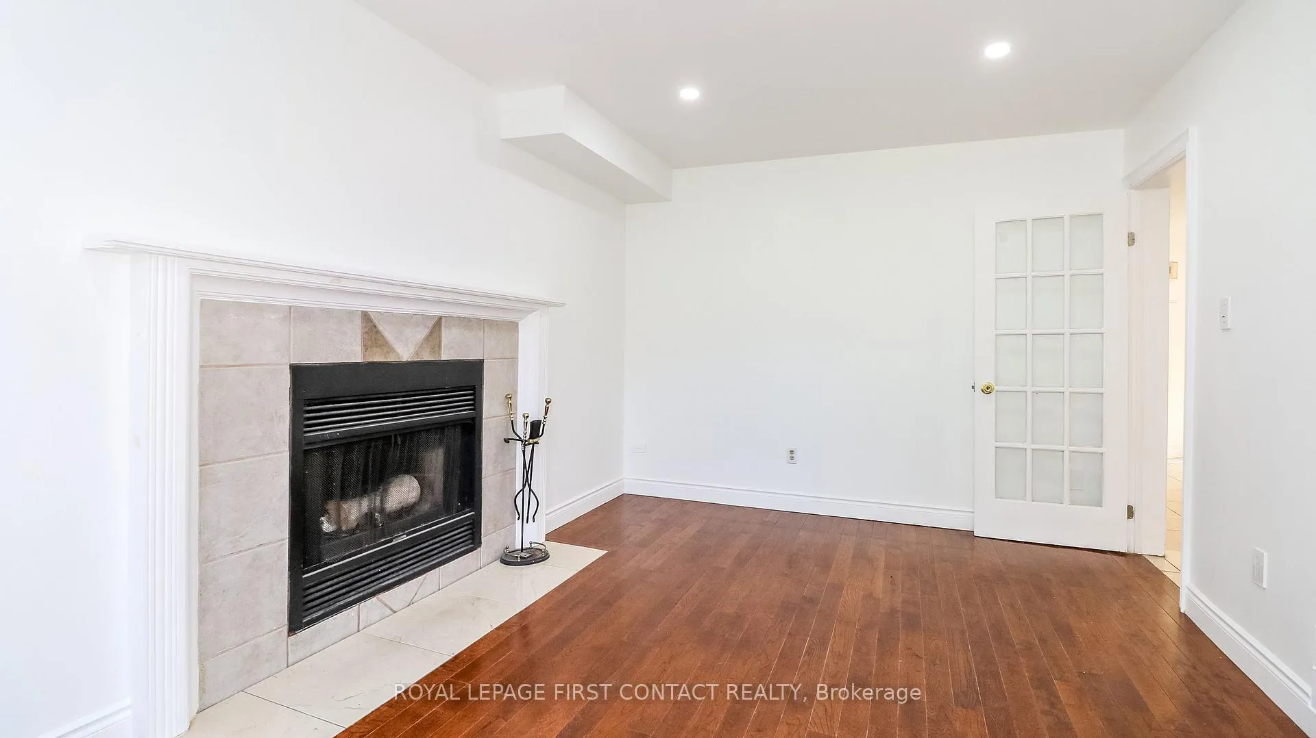 Photo 13 of 194 Kozlov Street, Barrie, West Bayfield — HOMEH