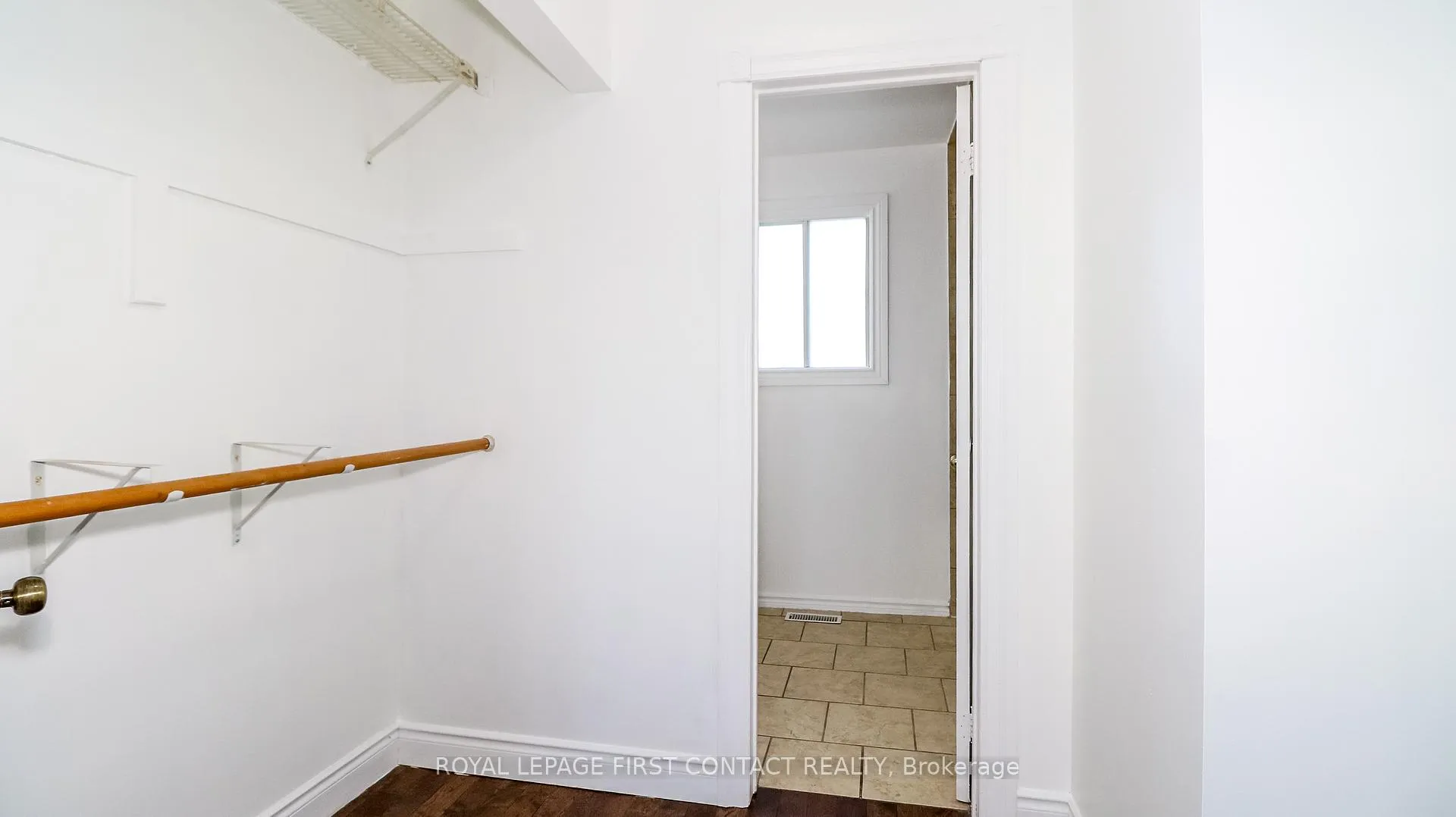 Photo 22 of 194 Kozlov Street, Barrie, West Bayfield — HOMEH