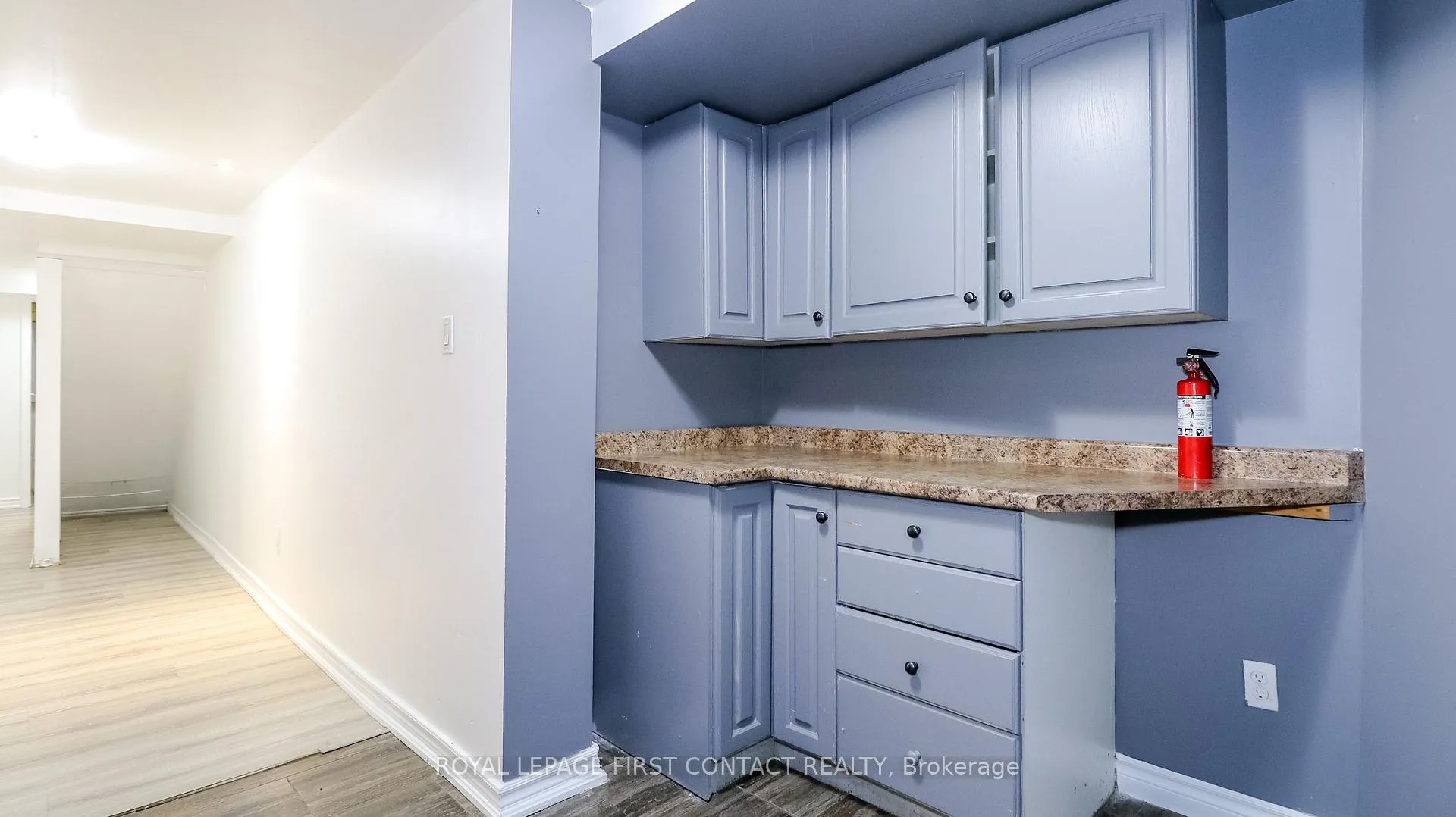 Photo 34 of 194 Kozlov Street, Barrie, West Bayfield — HOMEH