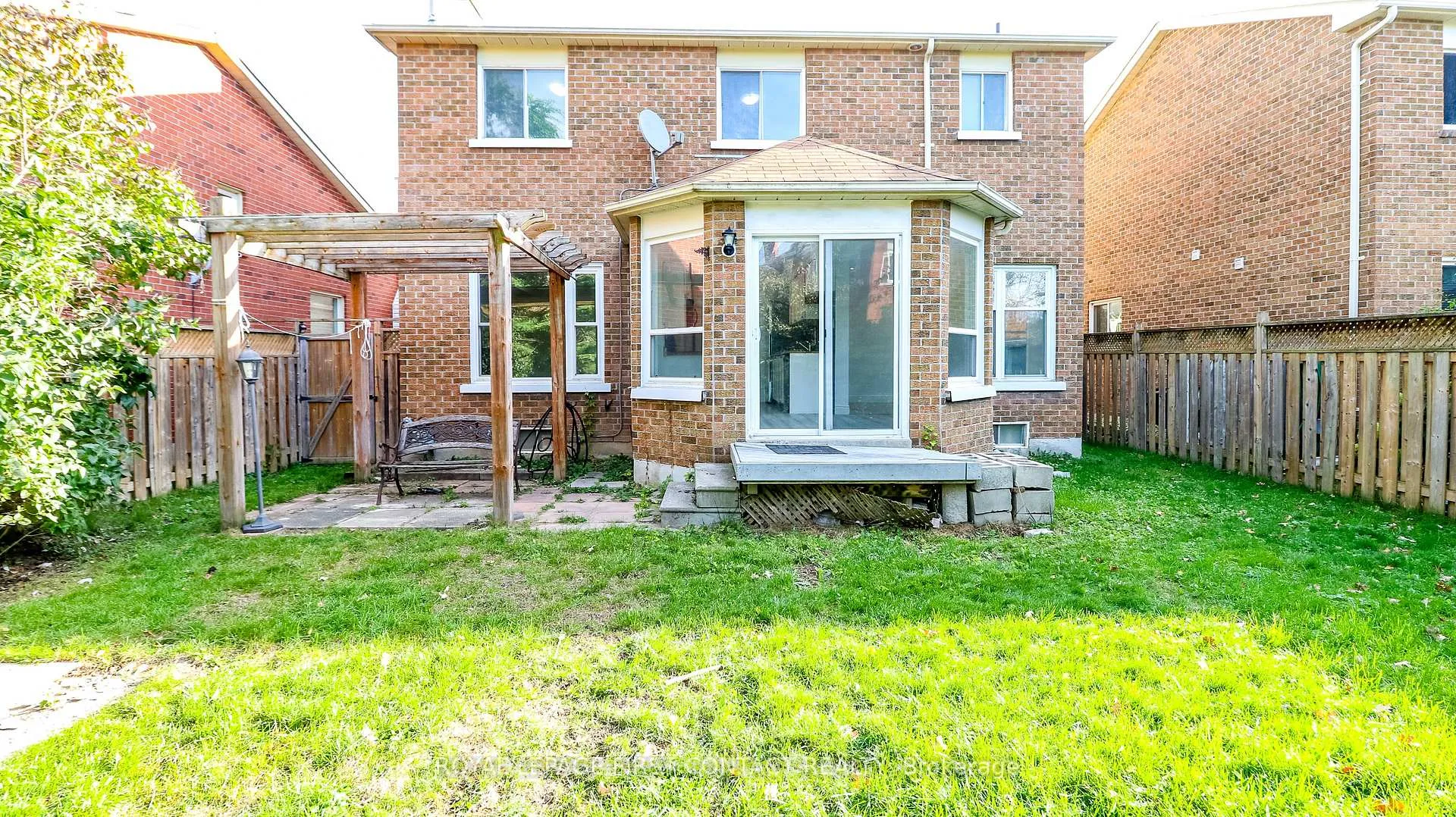Photo 44 of 194 Kozlov Street, Barrie, West Bayfield — HOMEH