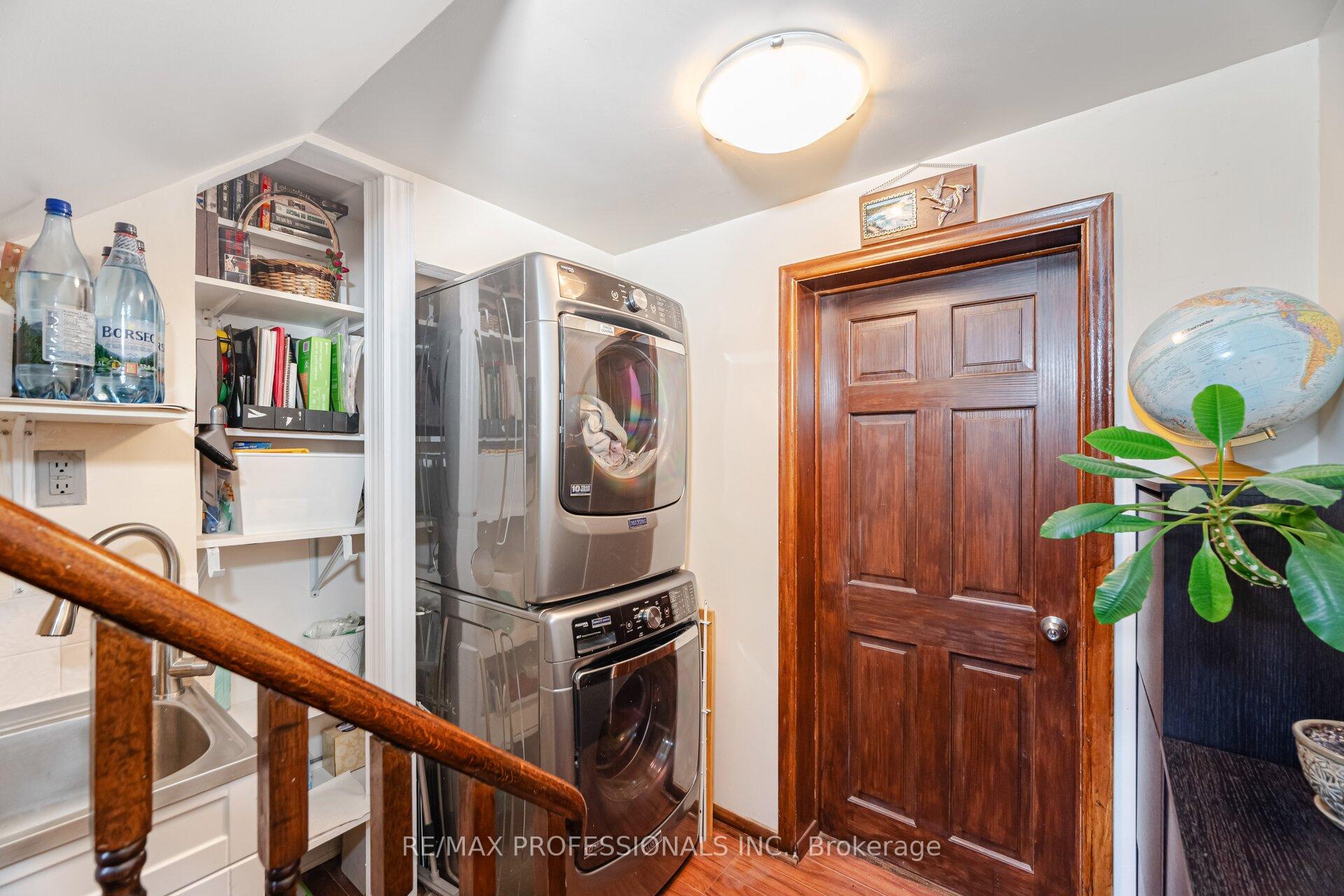 Photo 41 of 1549 Royal York Road, Etobicoke, Humber Heights — HOMEH