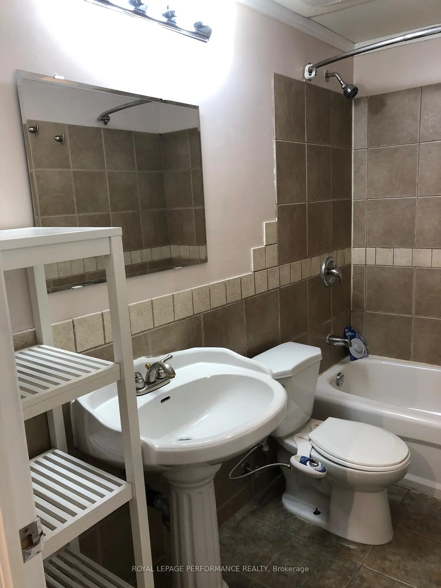 Photo 309 of 1125 Rockingham Avenue, Ottawa, Billings Bridge — HOMEH