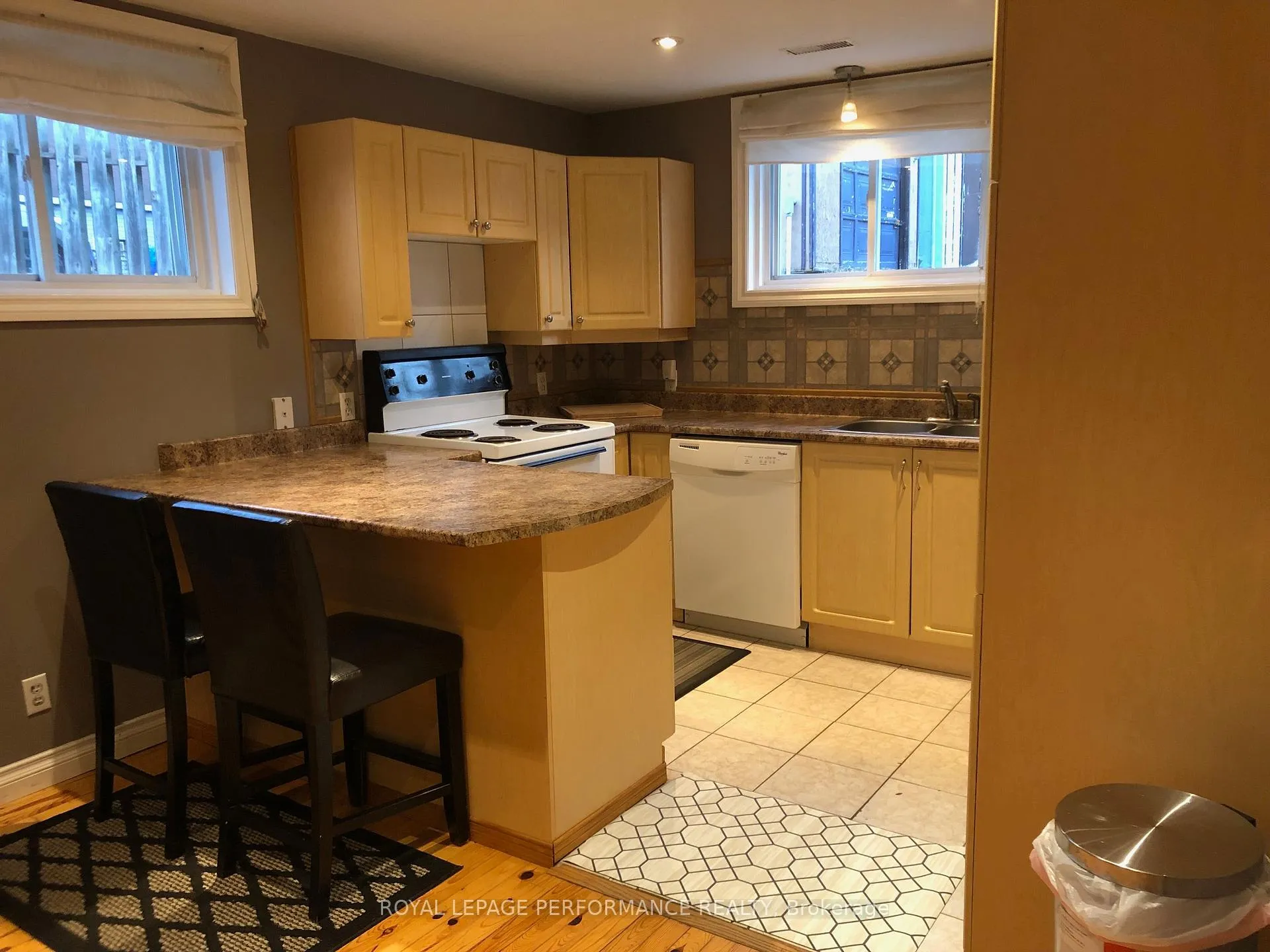 Photo 333 of 1125 Rockingham Avenue, Ottawa, Billings Bridge — HOMEH