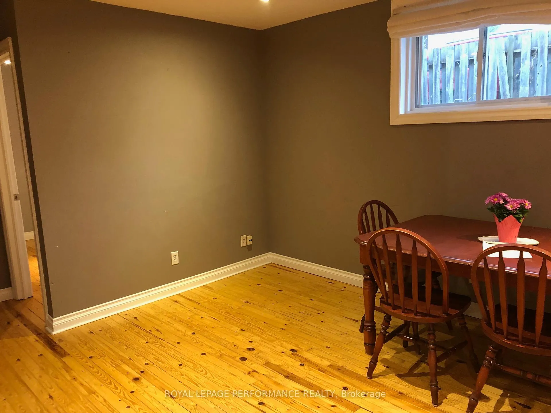 Photo 427 of 1125 Rockingham Avenue, Ottawa, Billings Bridge — HOMEH