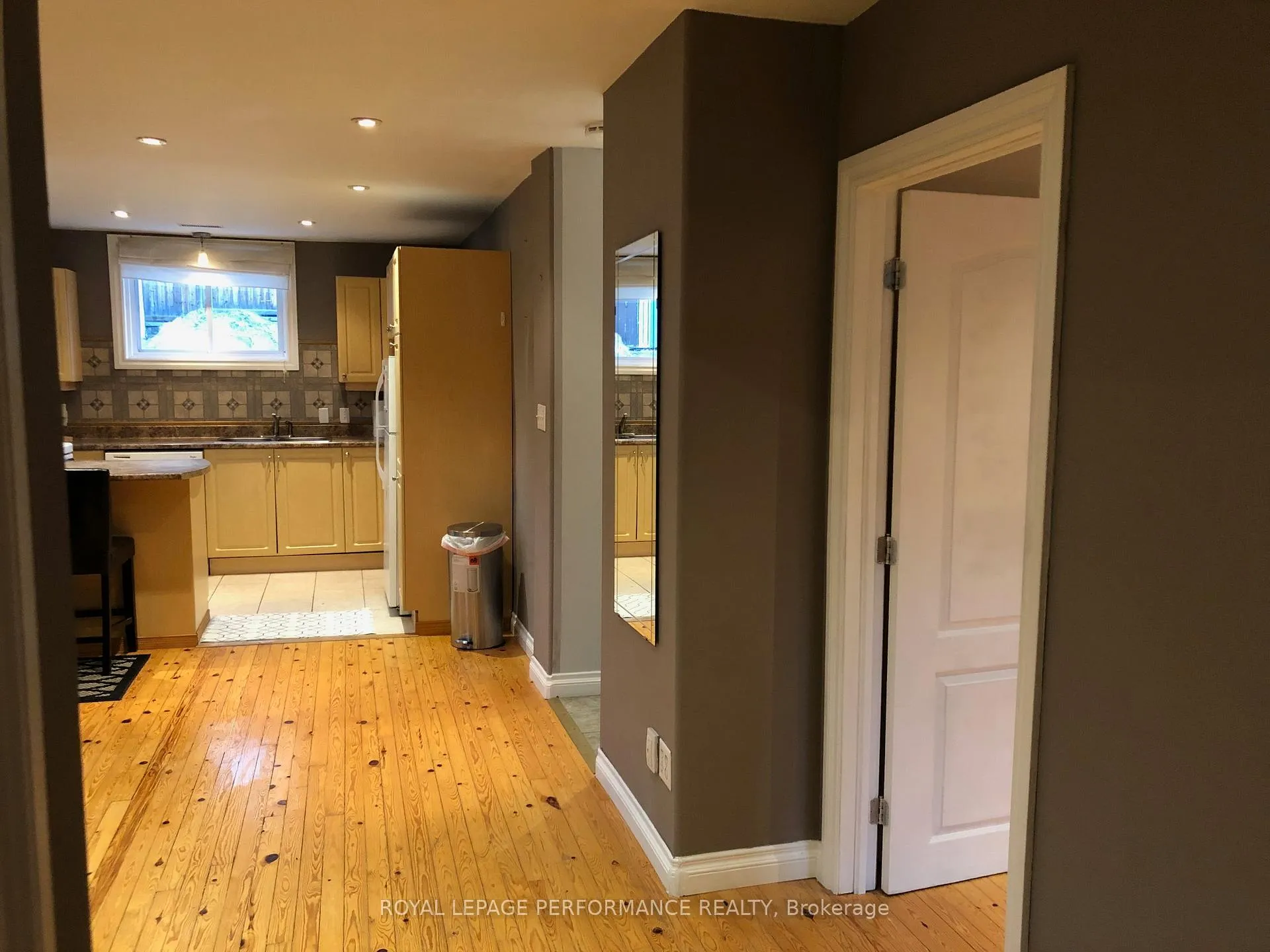 Photo 469 of 1125 Rockingham Avenue, Ottawa, Billings Bridge — HOMEH