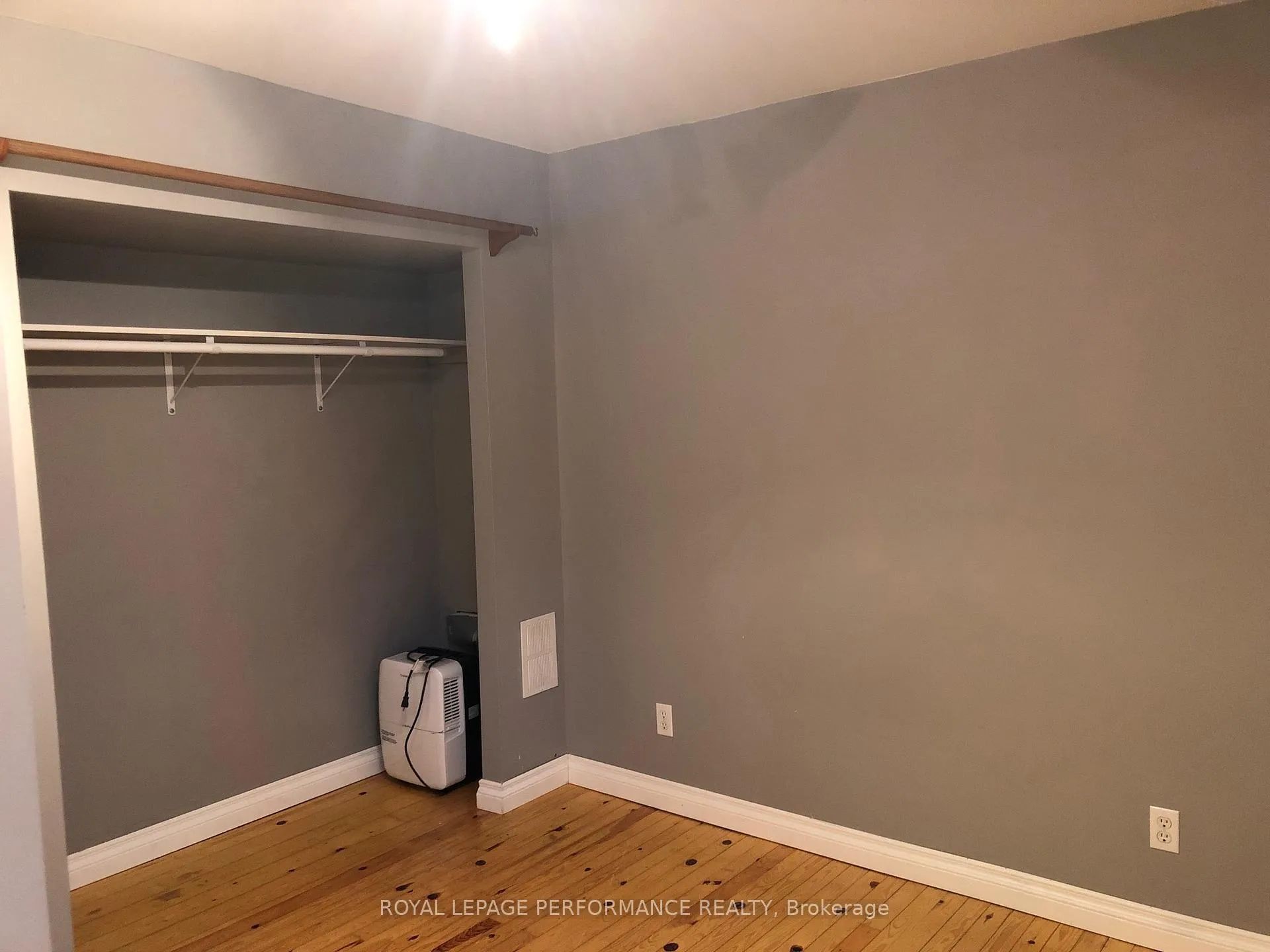 Photo 501 of 1125 Rockingham Avenue, Ottawa, Billings Bridge — HOMEH