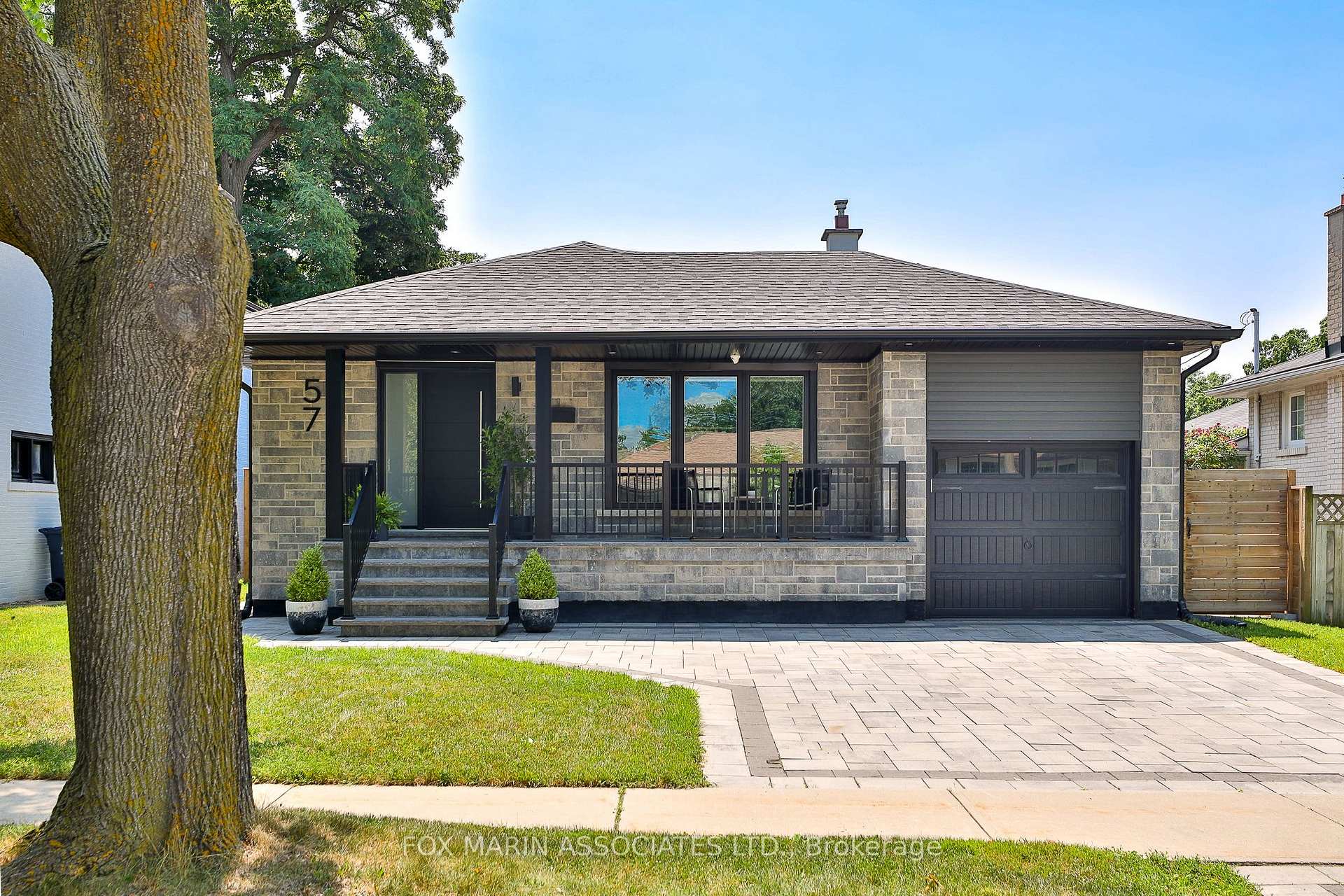 Photo 4 of 57 Gracey Boulevard, Etobicoke, Willowridge-Martingrove-Richview — HOMEH