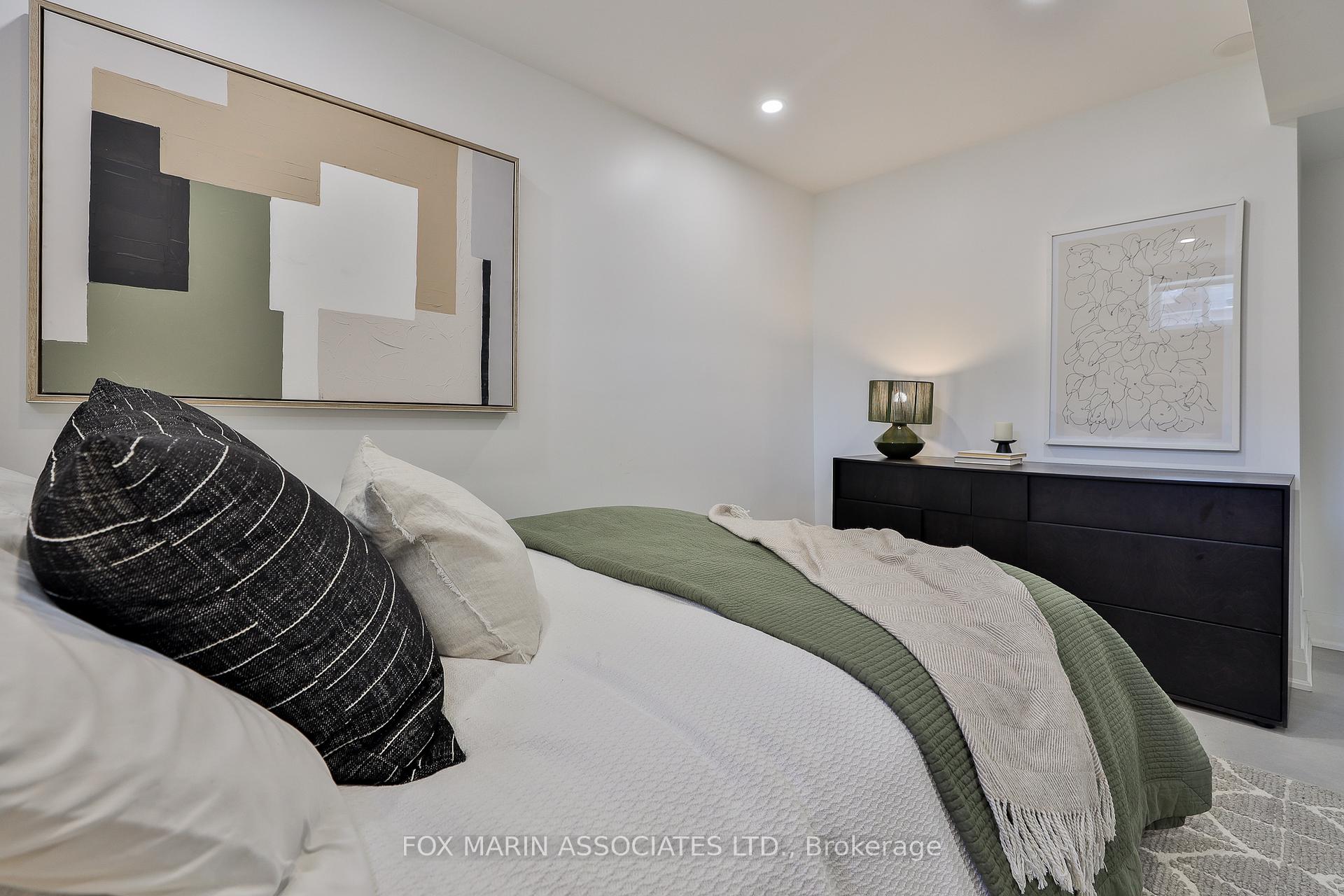 Photo 35 of 57 Gracey Boulevard, Etobicoke, Willowridge-Martingrove-Richview — HOMEH