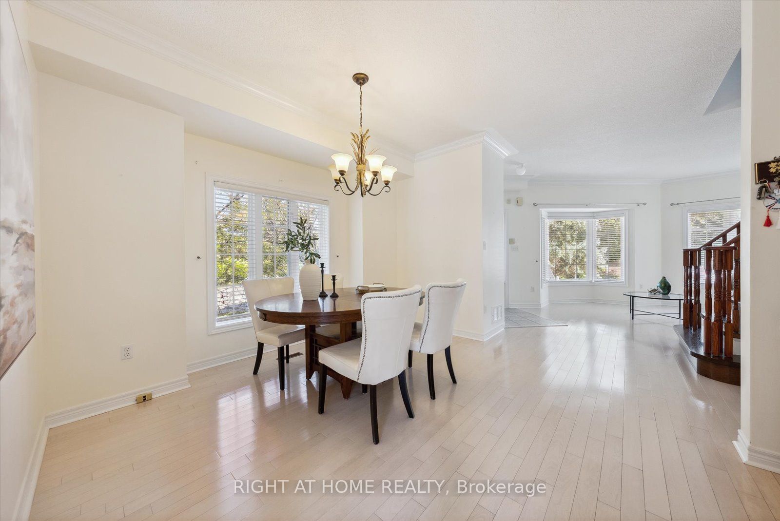 Photo 38 of 132 Hollandview Trail, Aurora, Bayview Wellington — HOMEH
