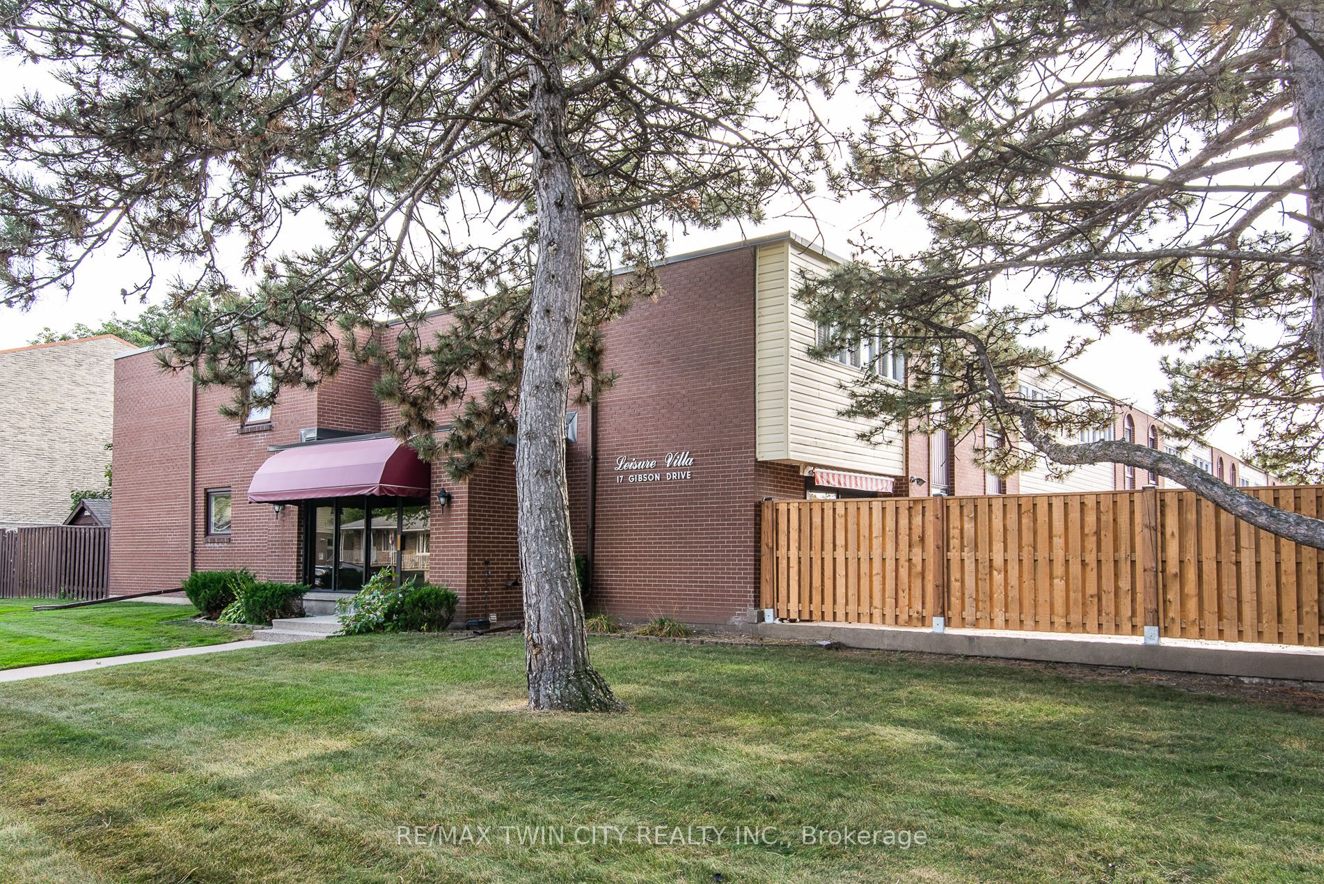 Photo 43 of Unit 1, 17 Gibson Drive, Kitchener — HOMEH