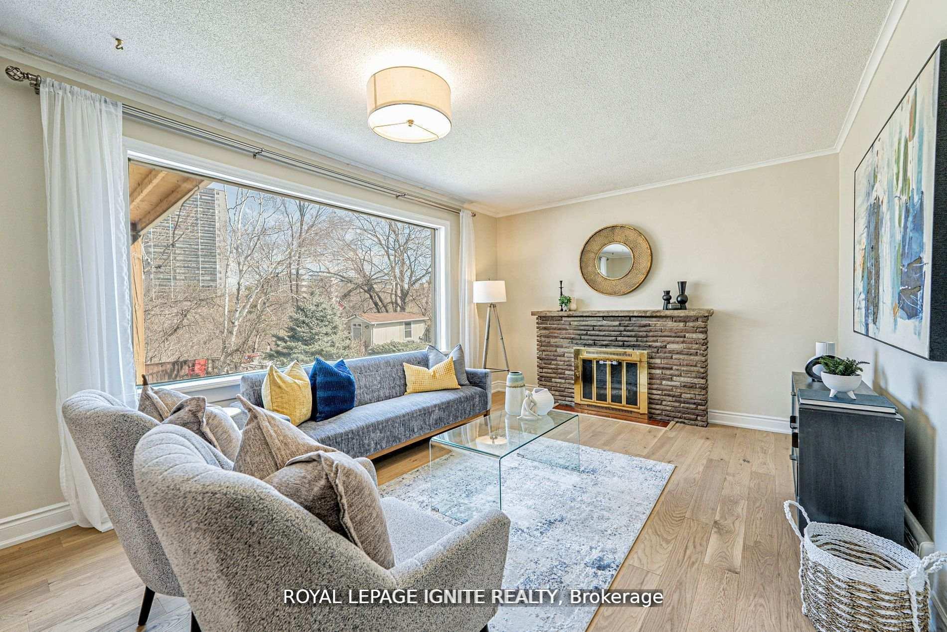 Photo 32 of 53 Riverview Heights, Etobicoke, Humber Heights — HOMEH