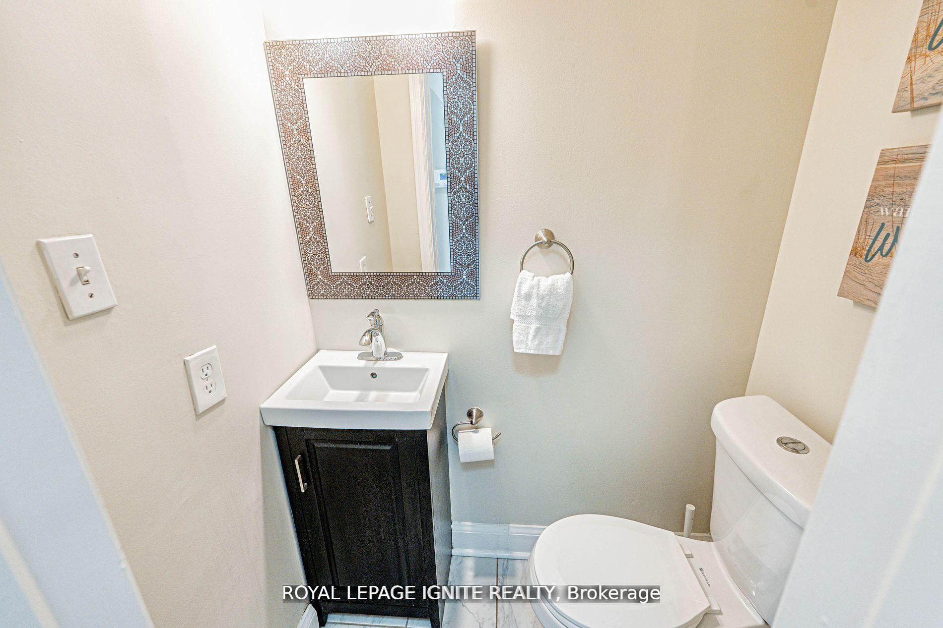 Photo 25 of 53 Riverview Heights, Etobicoke, Humber Heights — HOMEH