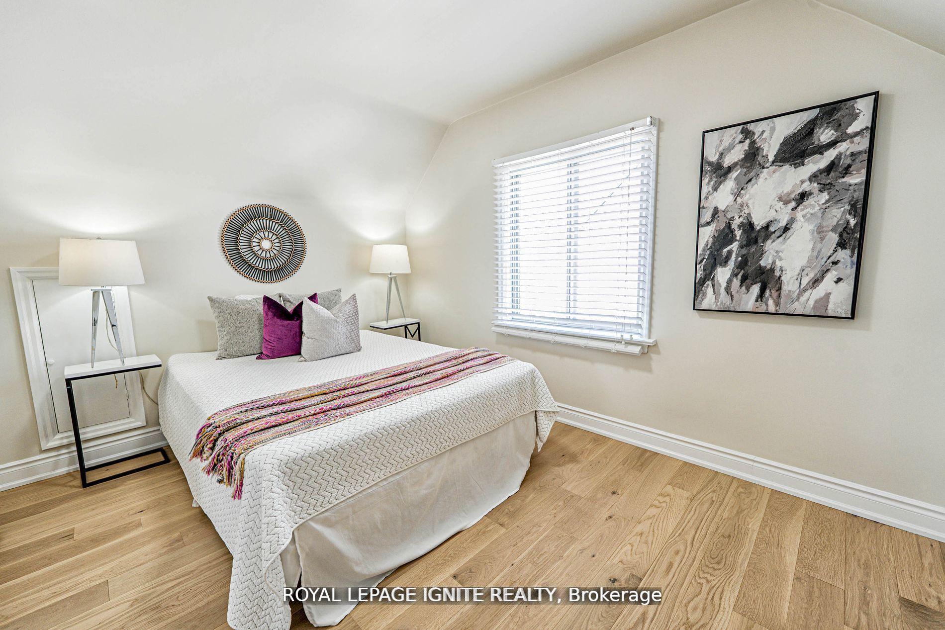 Photo 30 of 53 Riverview Heights, Etobicoke, Humber Heights — HOMEH