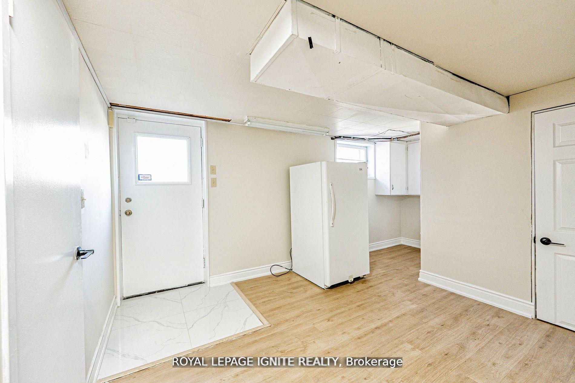 Photo 7 of 53 Riverview Heights, Etobicoke, Humber Heights — HOMEH
