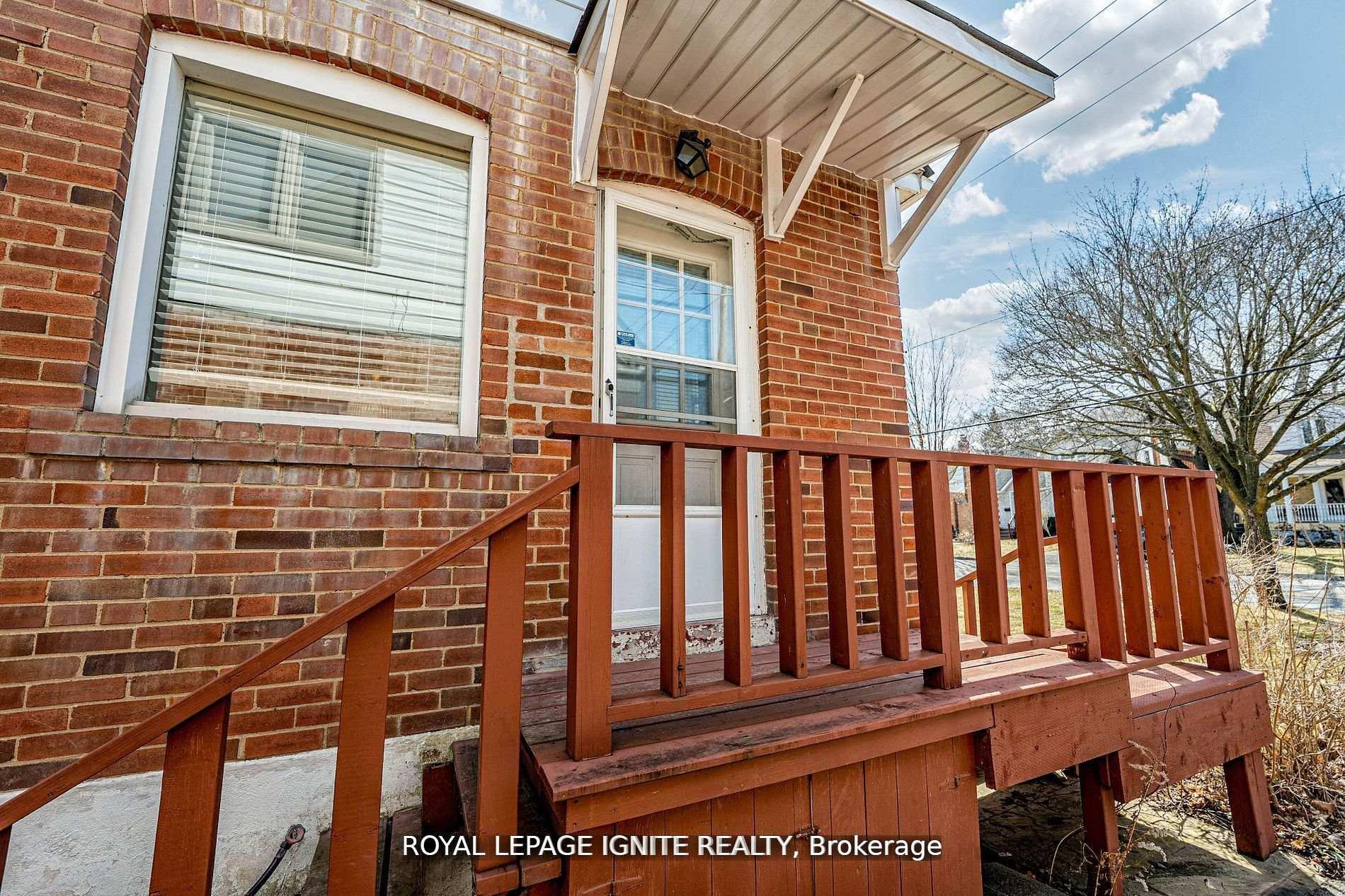 Photo 37 of 53 Riverview Heights, Etobicoke, Humber Heights — HOMEH