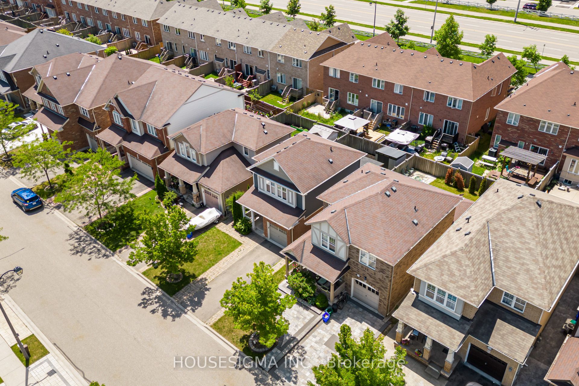 Photo 22 of 916 Rigo Crossing, Milton, Willmott — HOMEH