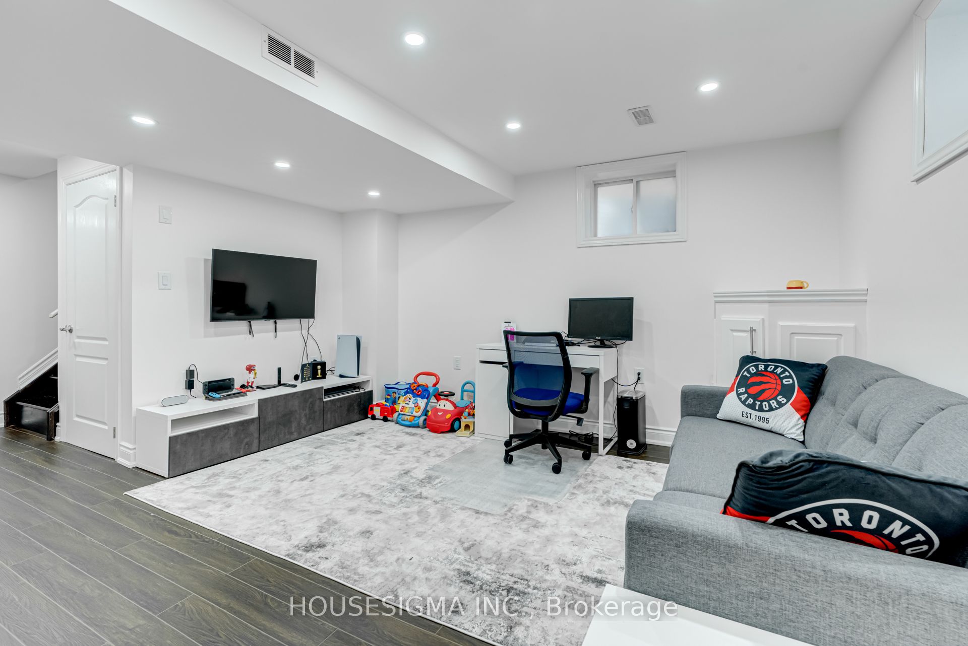 Photo 44 of 916 Rigo Crossing, Milton, Willmott — HOMEH