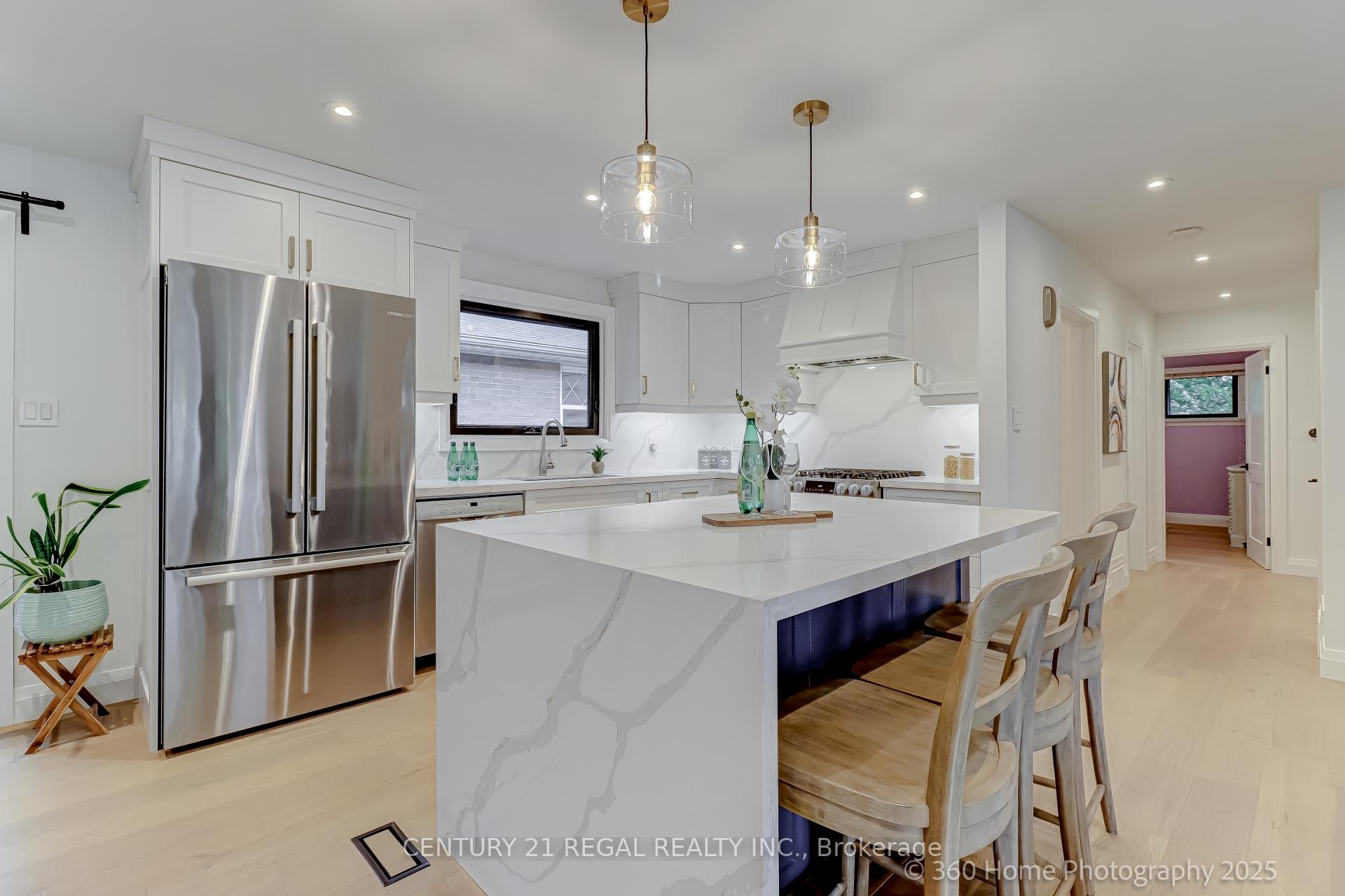 Photo 5 of 51 Sabrina Drive, Etobicoke, Willowridge-Martingrove-Richview — HOMEH