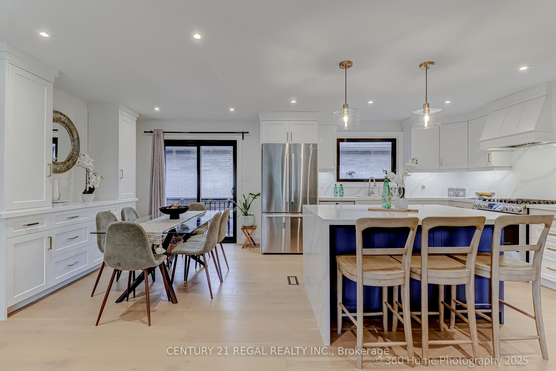 Photo 2 of 51 Sabrina Drive, Etobicoke, Willowridge-Martingrove-Richview — HOMEH