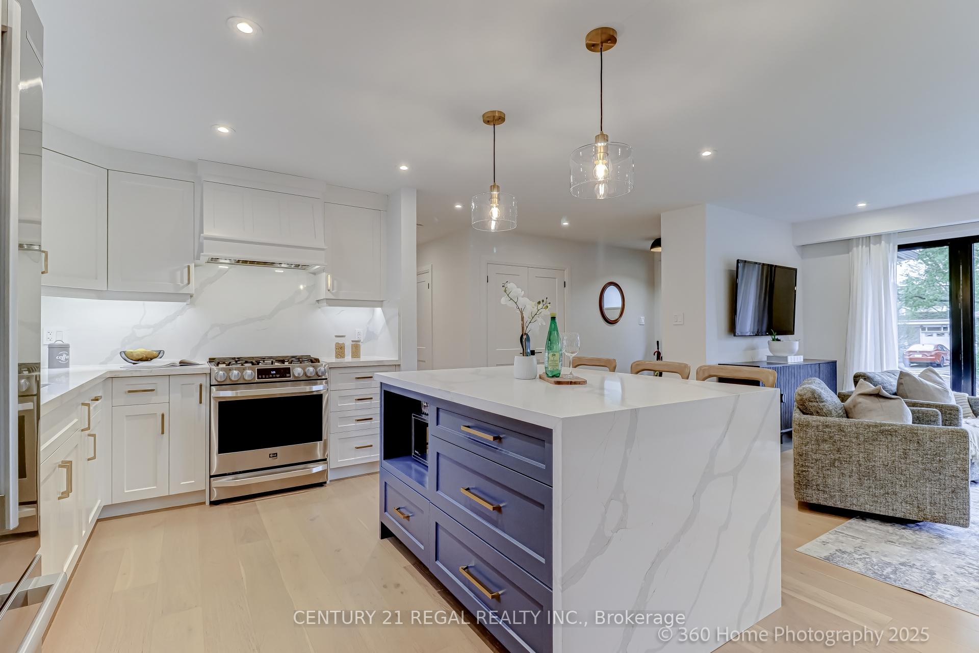 Photo 9 of 51 Sabrina Drive, Etobicoke, Willowridge-Martingrove-Richview — HOMEH