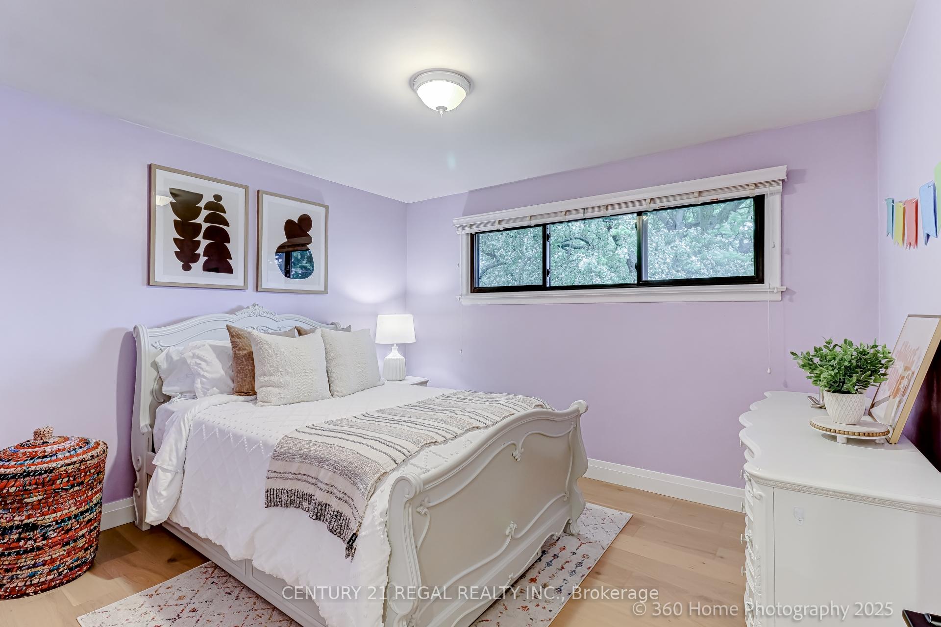 Photo 13 of 51 Sabrina Drive, Etobicoke, Willowridge-Martingrove-Richview — HOMEH