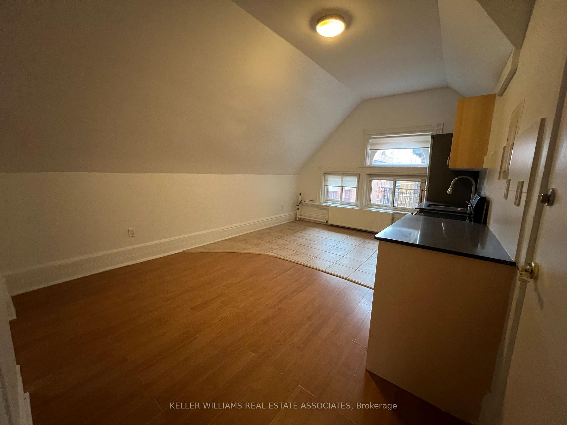 Photo 2 of Unit 415, 160 Huron Street, Toronto, Kensington-Chinatown — HOMEH