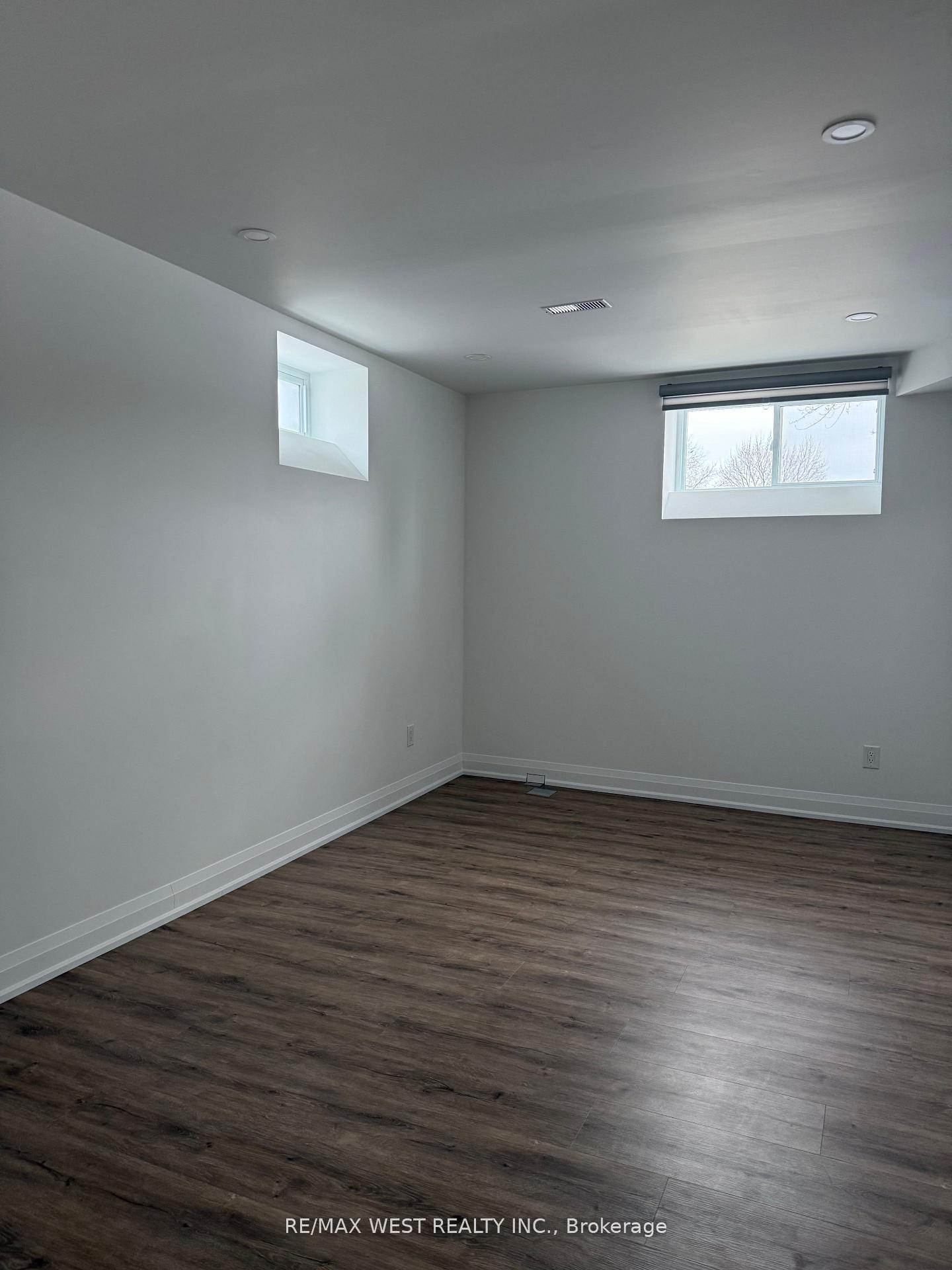 Photo 4 of Unit BSMT, 10 Tynevale Drive, Etobicoke, Willowridge-Martingrove-Richview — HOMEH
