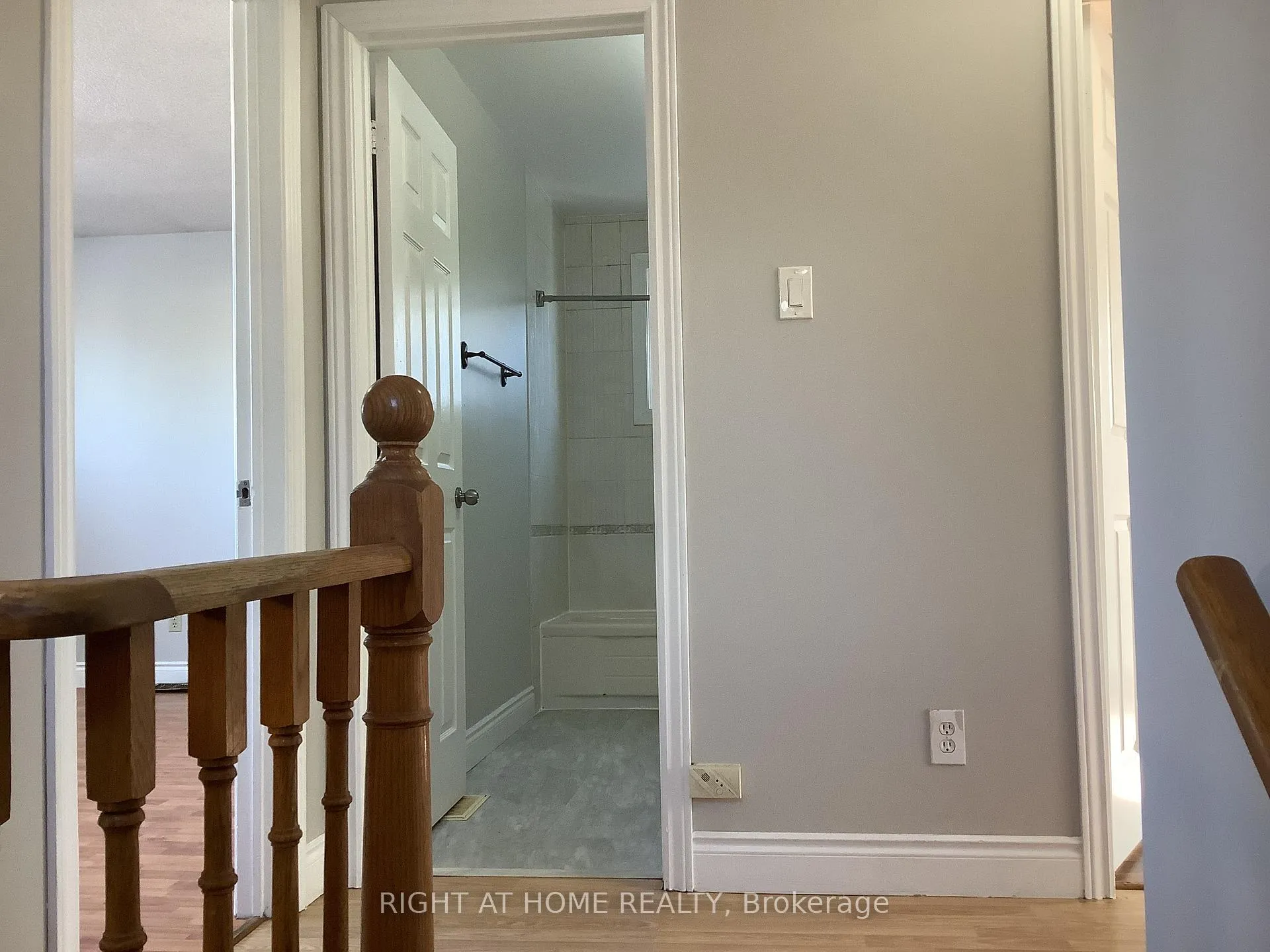 Photo 24 of 11 Rosenfeld Drive, Barrie, Grove East — HOMEH