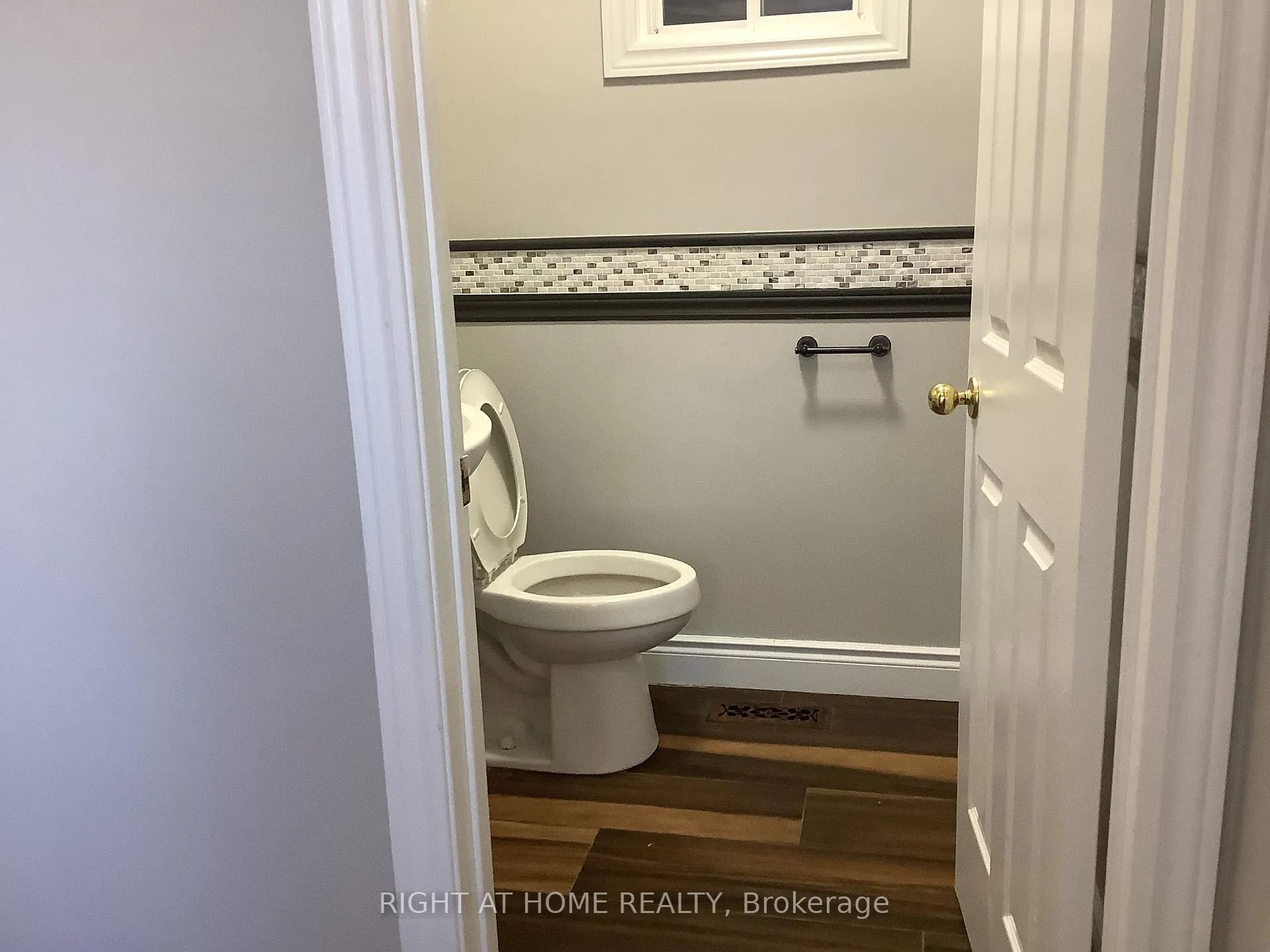Photo 26 of 11 Rosenfeld Drive, Barrie, Grove East — HOMEH