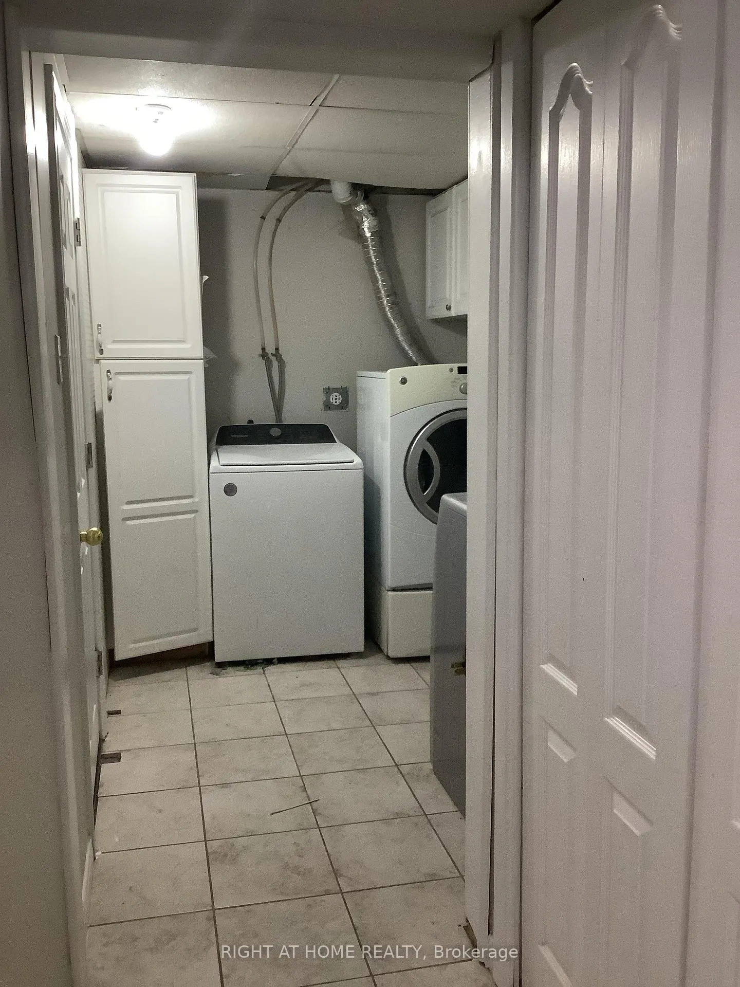 Photo 30 of 11 Rosenfeld Drive, Barrie, Grove East — HOMEH
