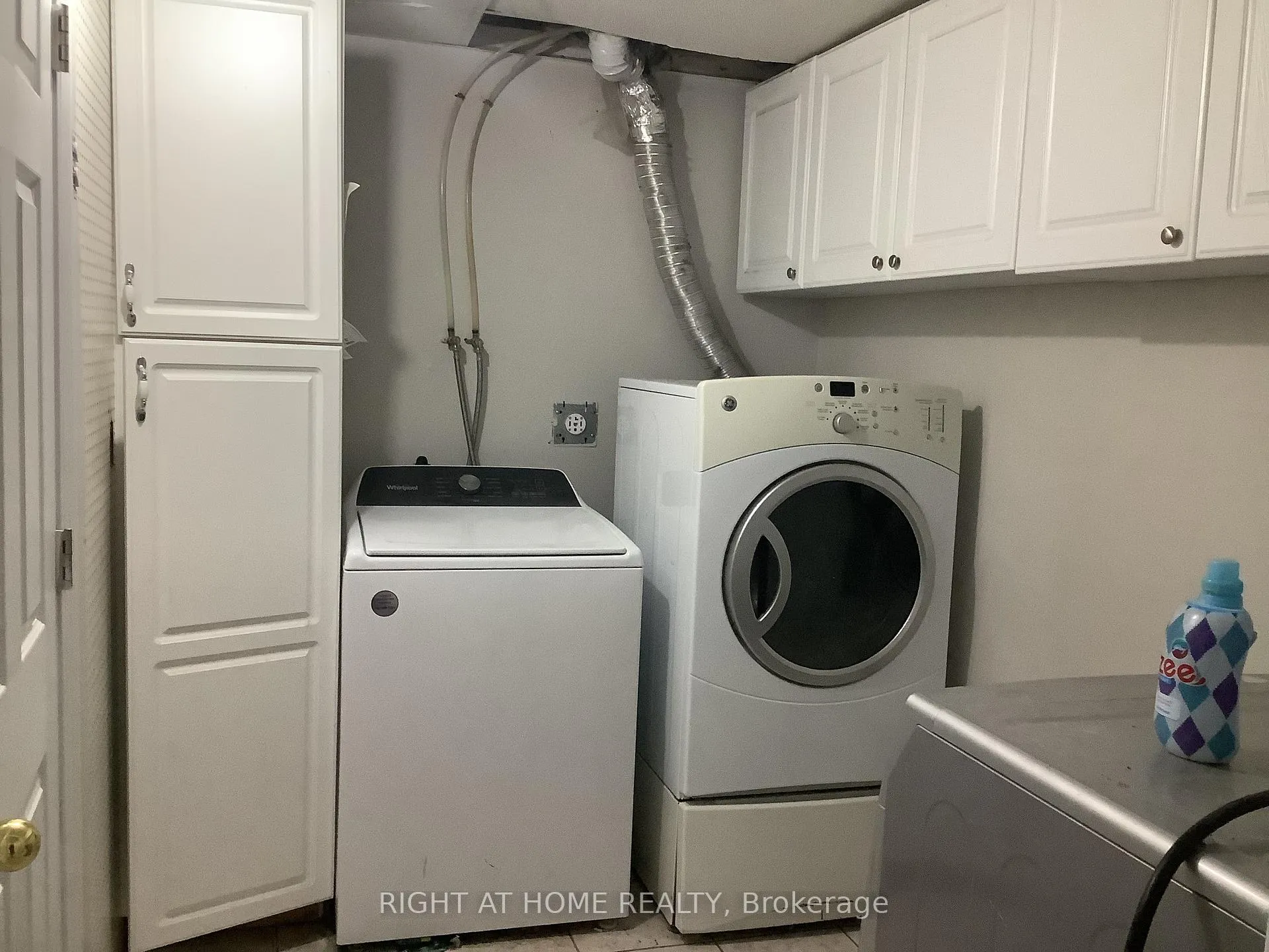 Photo 32 of 11 Rosenfeld Drive, Barrie, Grove East — HOMEH