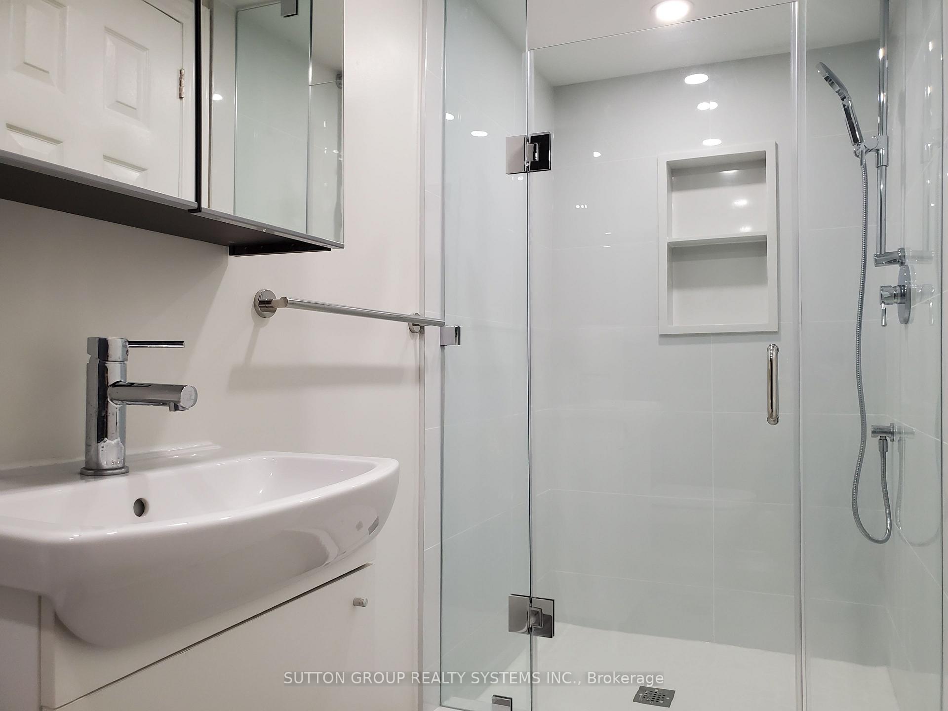 Photo 6 of Unit Bsmt, 33 Shirley Street, Toronto, Little Portugal — HOMEH