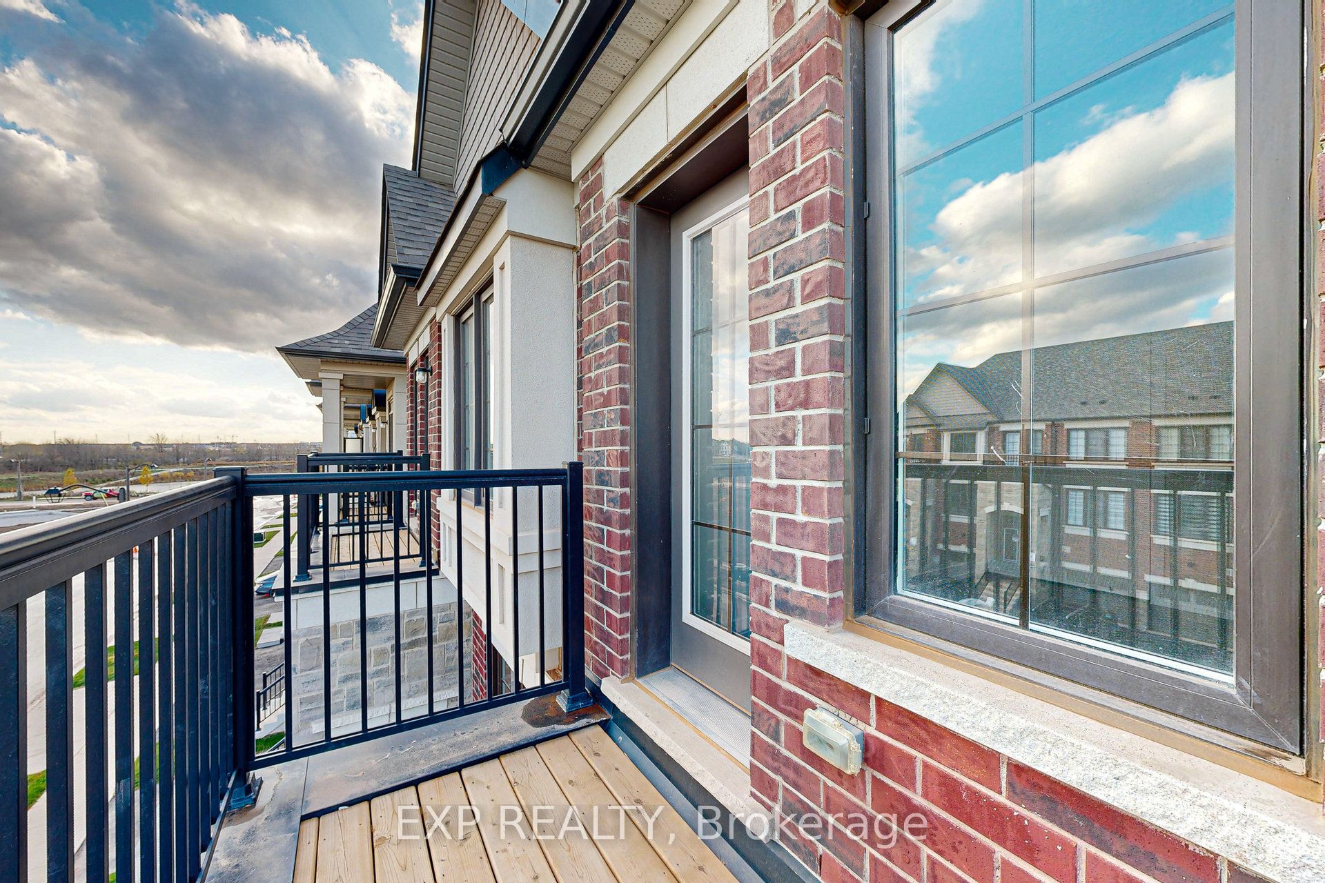 Photo 78 of 1325 Shevchenko Boulevard, Oakville, Northwest — HOMEH
