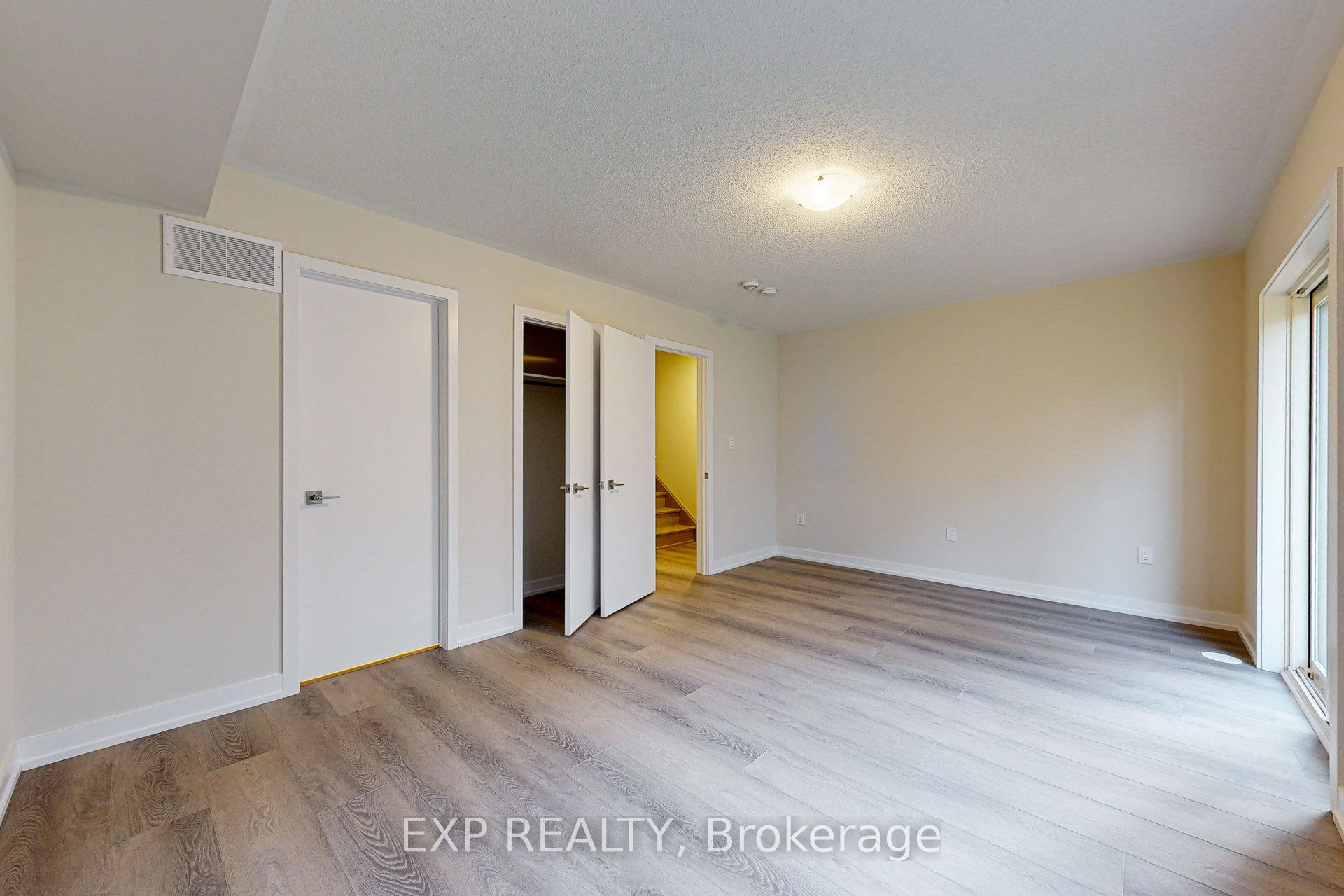 Photo 75 of 1325 Shevchenko Boulevard, Oakville, Northwest — HOMEH